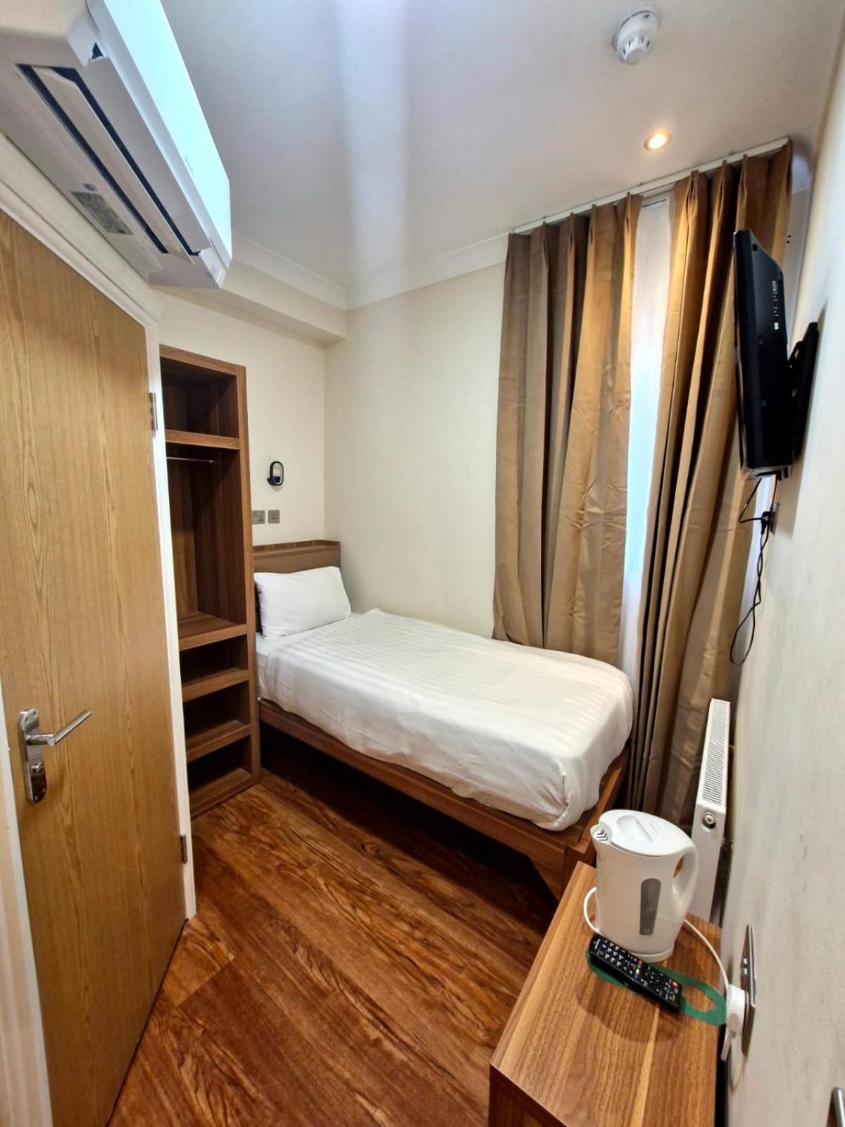 Olympia Inn Hotel Hotel