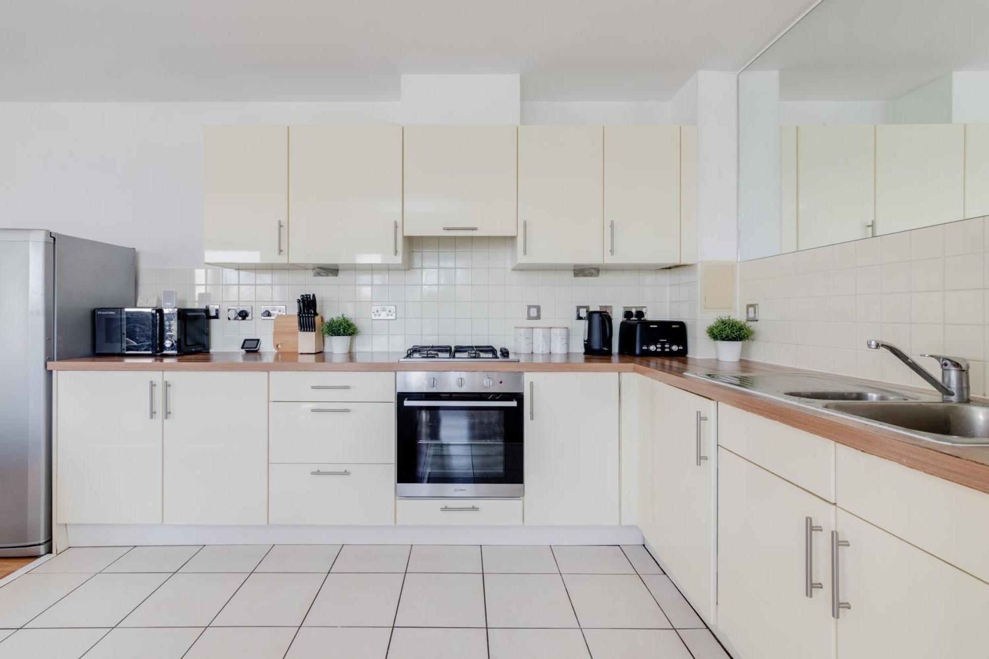 Large 3 Bedroom - Large Terrace With Sunset Views Londres