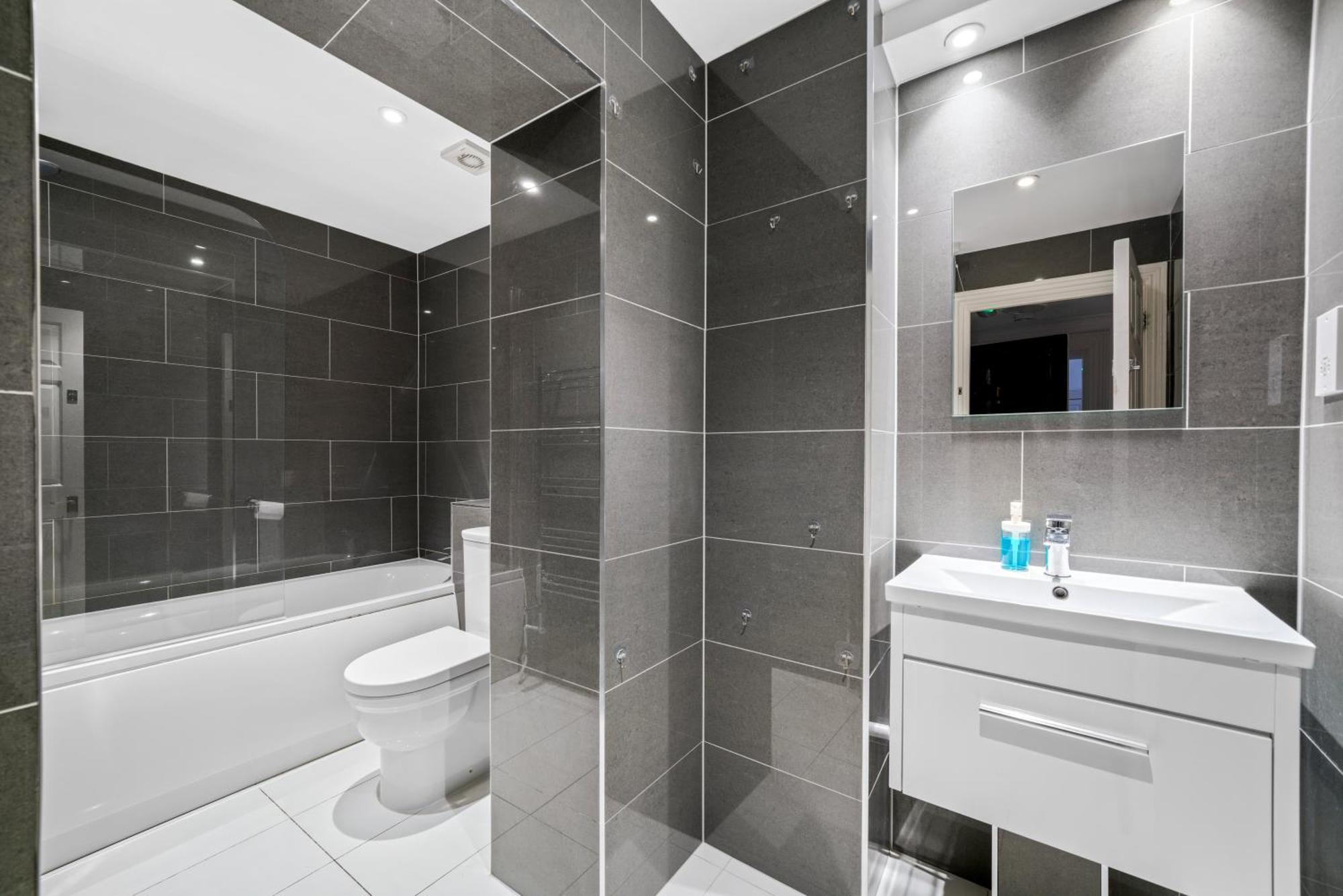 Space And Comfort, 5 Mins Walk To Tube Station, Shops Easy Access To Excel, O2 Arena And Airport, Free Parking Apartamento Londres