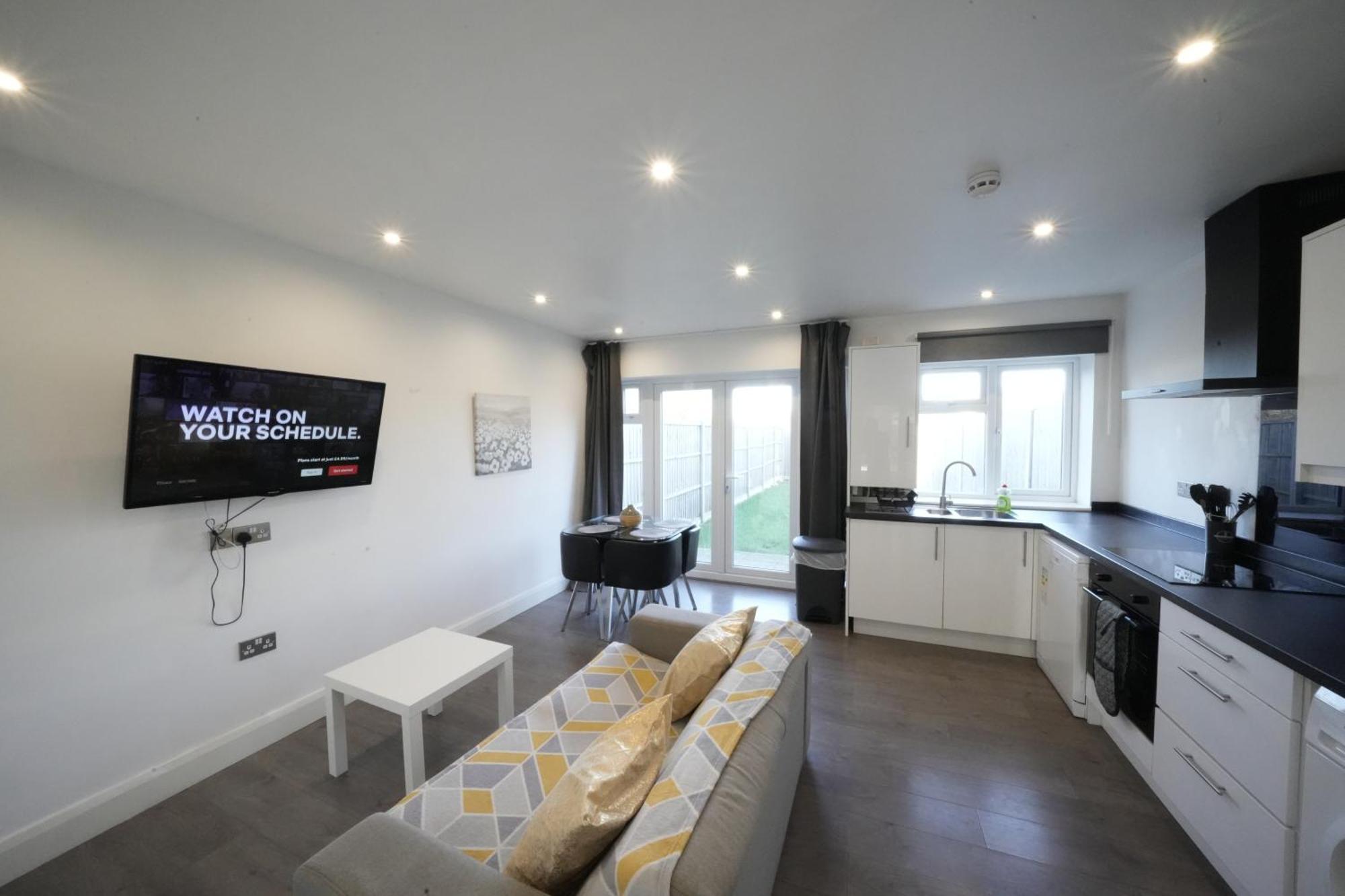 Hatton Heathrow Airport- Free Parking-free Underground To And From Heathrow Airport Hatton Cross Picture-see Fast Hatton Cross To 30min Apartamento Londres