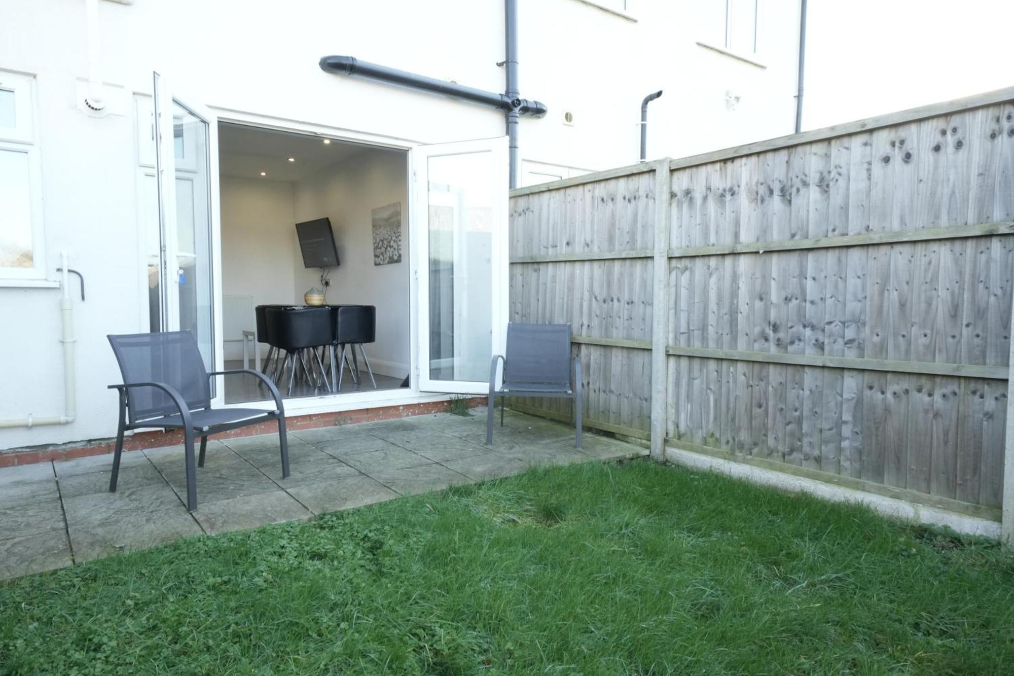 Apartamento Hatton Heathrow Airport- Free Parking-free Underground To And From Heathrow Airport Hatton Cross Picture-see Fast Hatton Cross To 30min Londres
