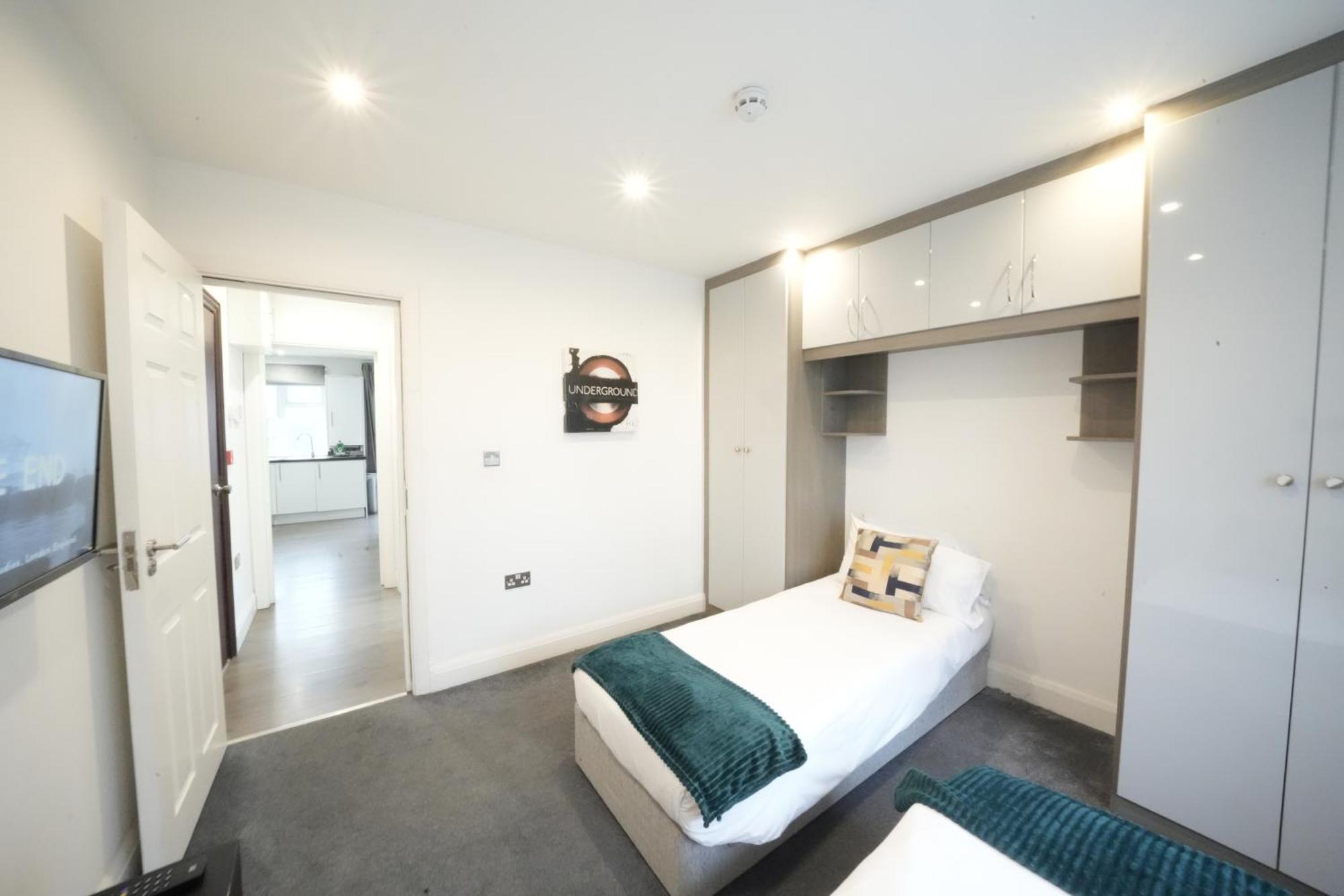 Apartamento Hatton Heathrow Airport- Free Parking-free Underground To And From Heathrow Airport Hatton Cross Picture-see Fast Hatton Cross To 30min