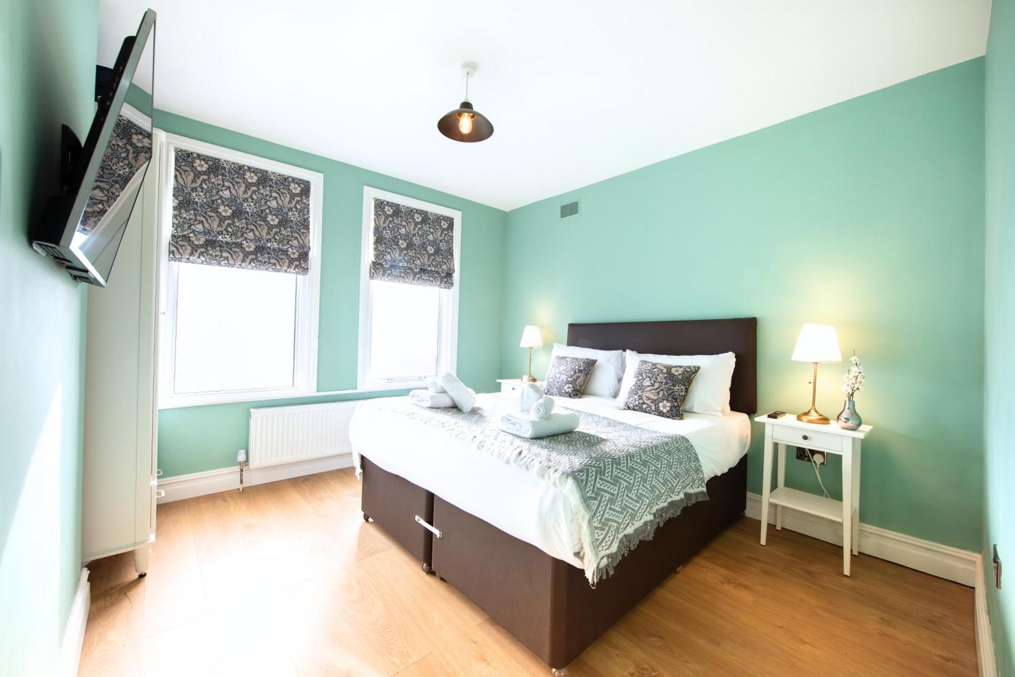 Apartamento Victorian 2br Apartment, King Beds, Fast Wifi, Near Shops, Cafes & Transport, E17 Londres