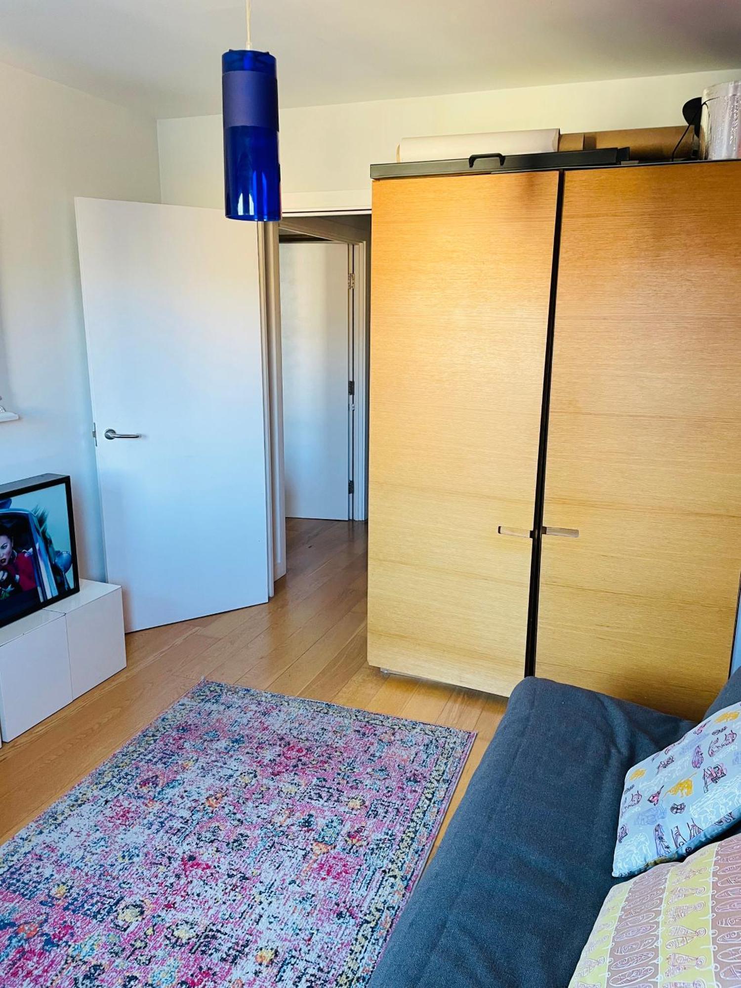 Lovely Loft Style Flat In N16 London