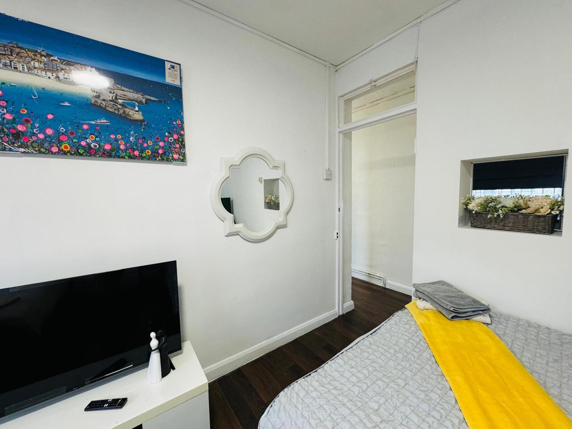 Apartamento Lovely 1bedroom For 6ppl In Whitechapel, 1min Away To Dlr Station *