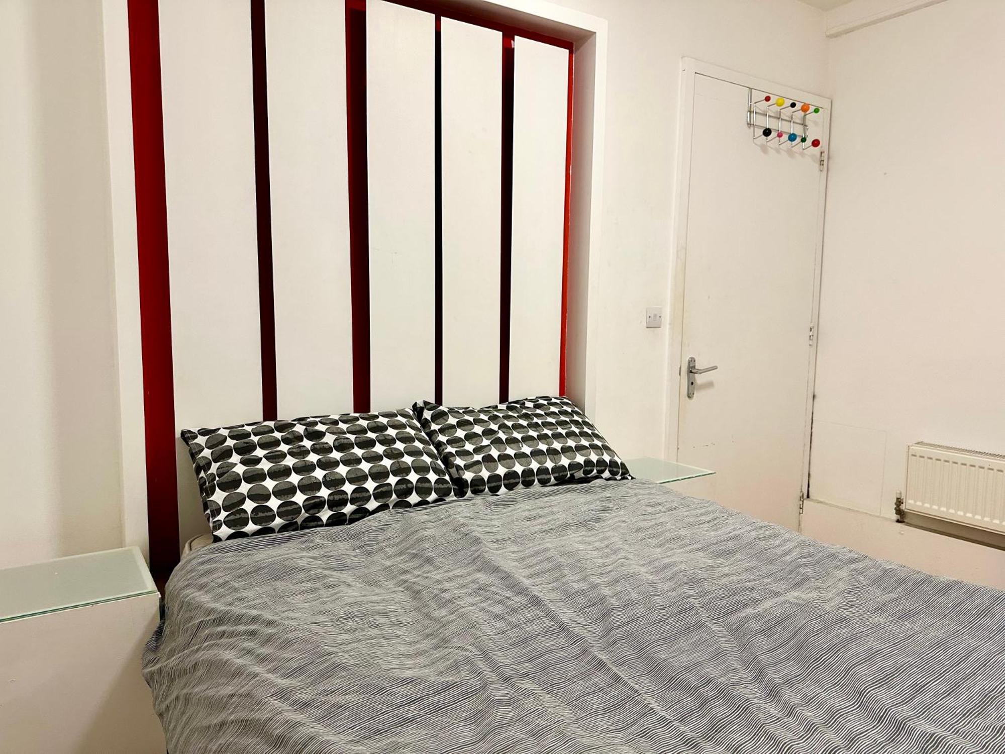 Bright Large Double Bedroom Flat Apartamento *