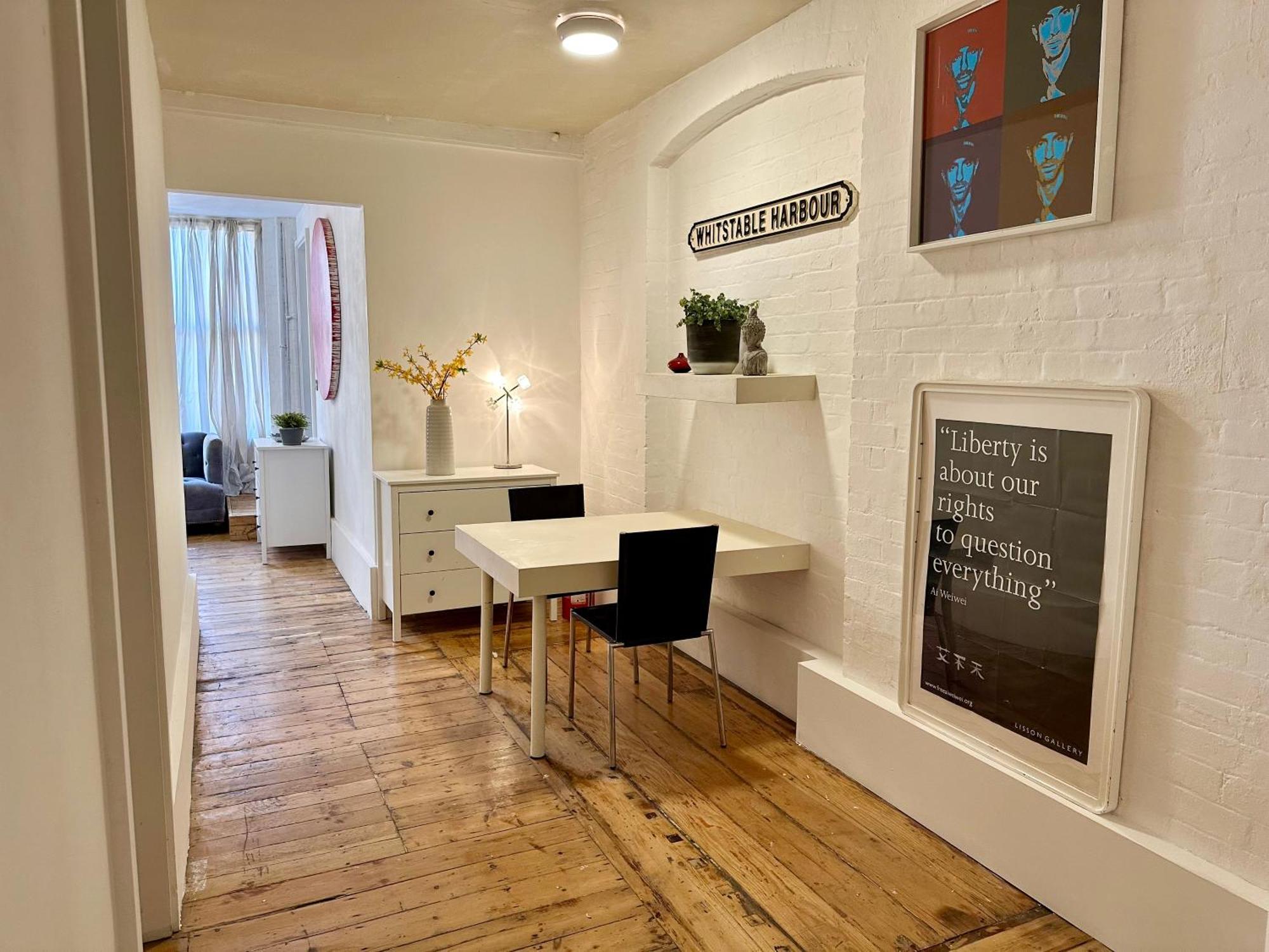 Bright Large Double Bedroom Flat * Londres