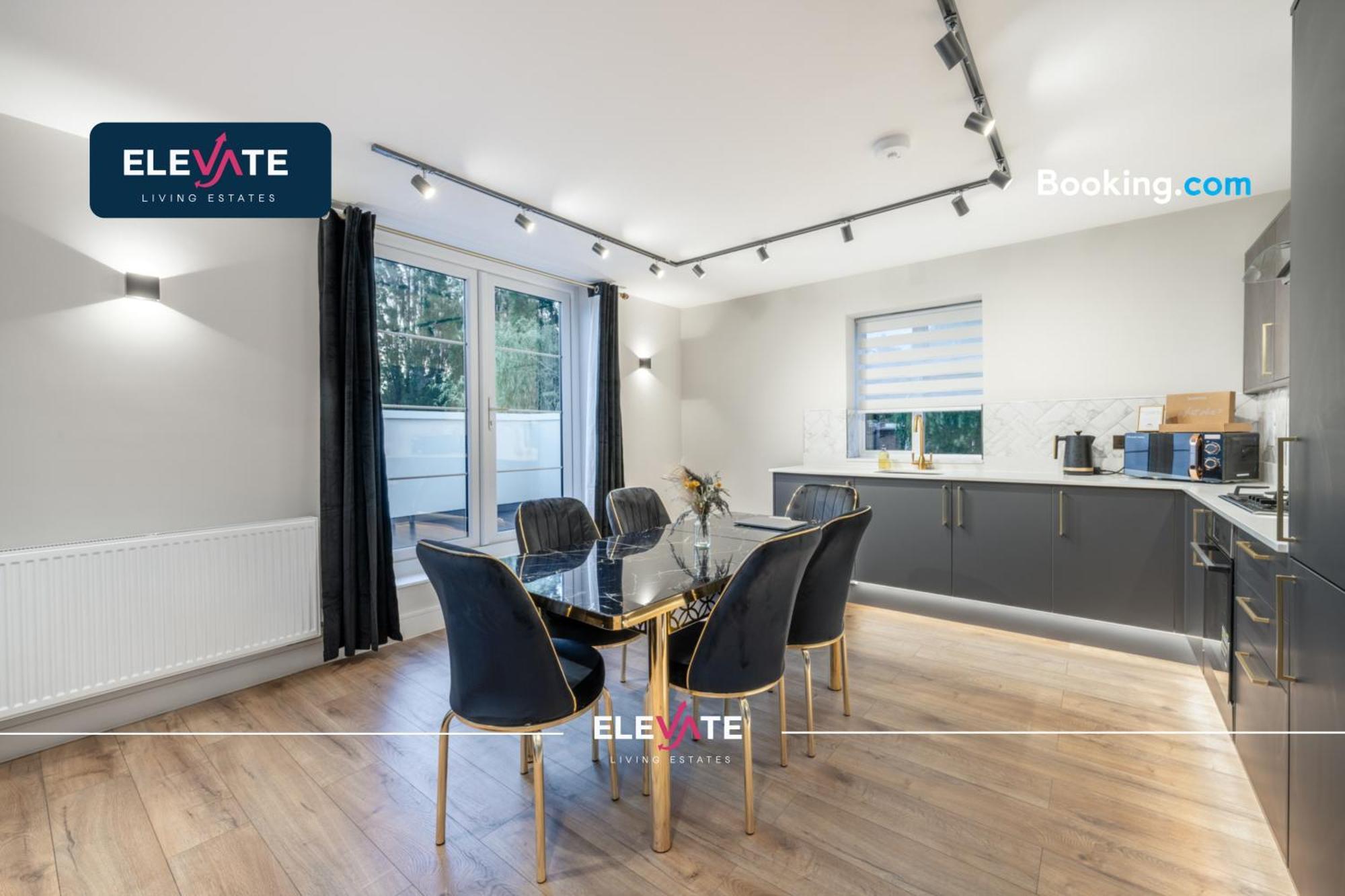 Exclusive Deals L Last-minute Escape L 1 X Super King Bed And 3 Single Beds L Wembley Stadium Location, Free Parking, Sleeps 8 L Elevate Living Estates Short Lets & Serviced Wembley * Londen
