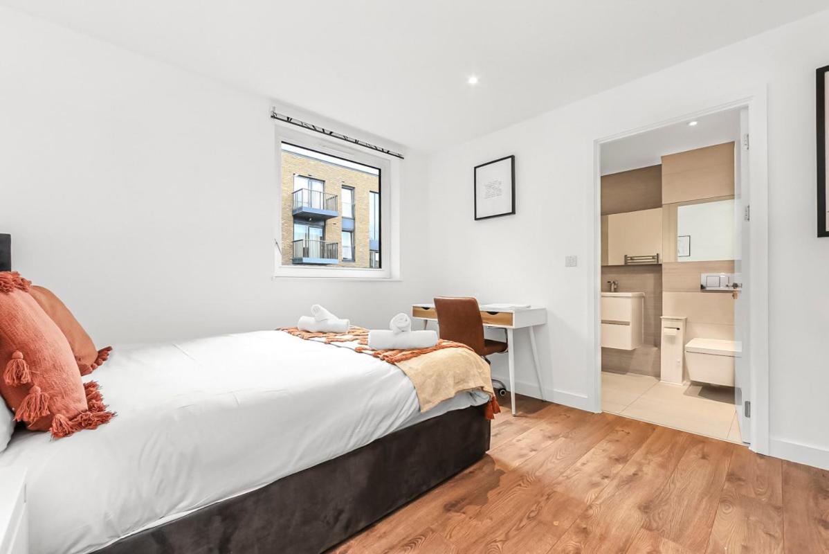 Apartamento Modern 2 Bed 2 Bath Flat With Balcony Surrey Quays Londres