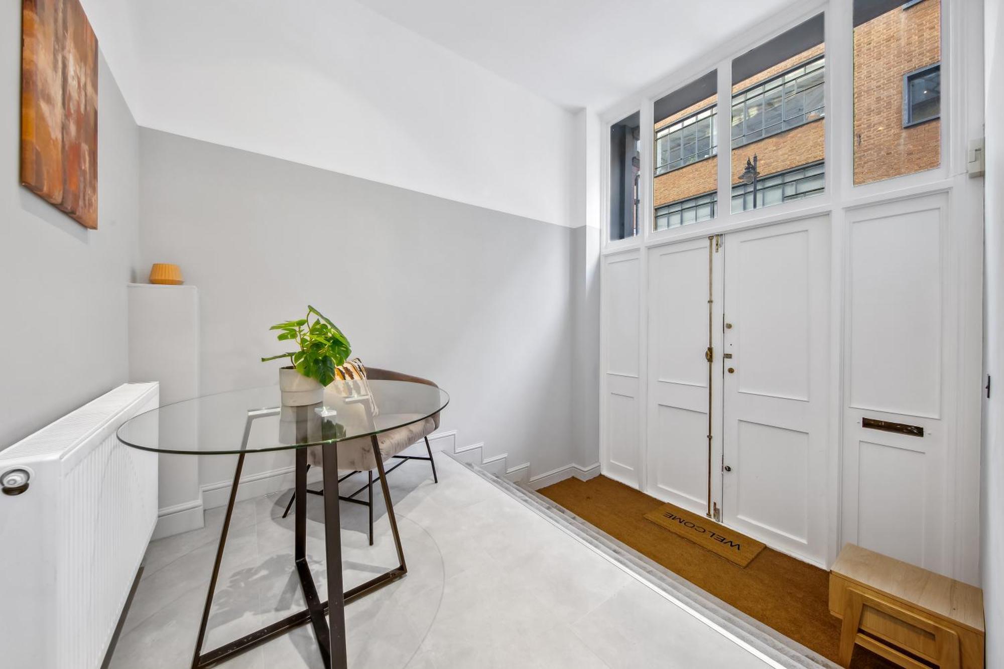 Modern 2 Bed Flat - Near Farringdon & Old Street Station - Appartement