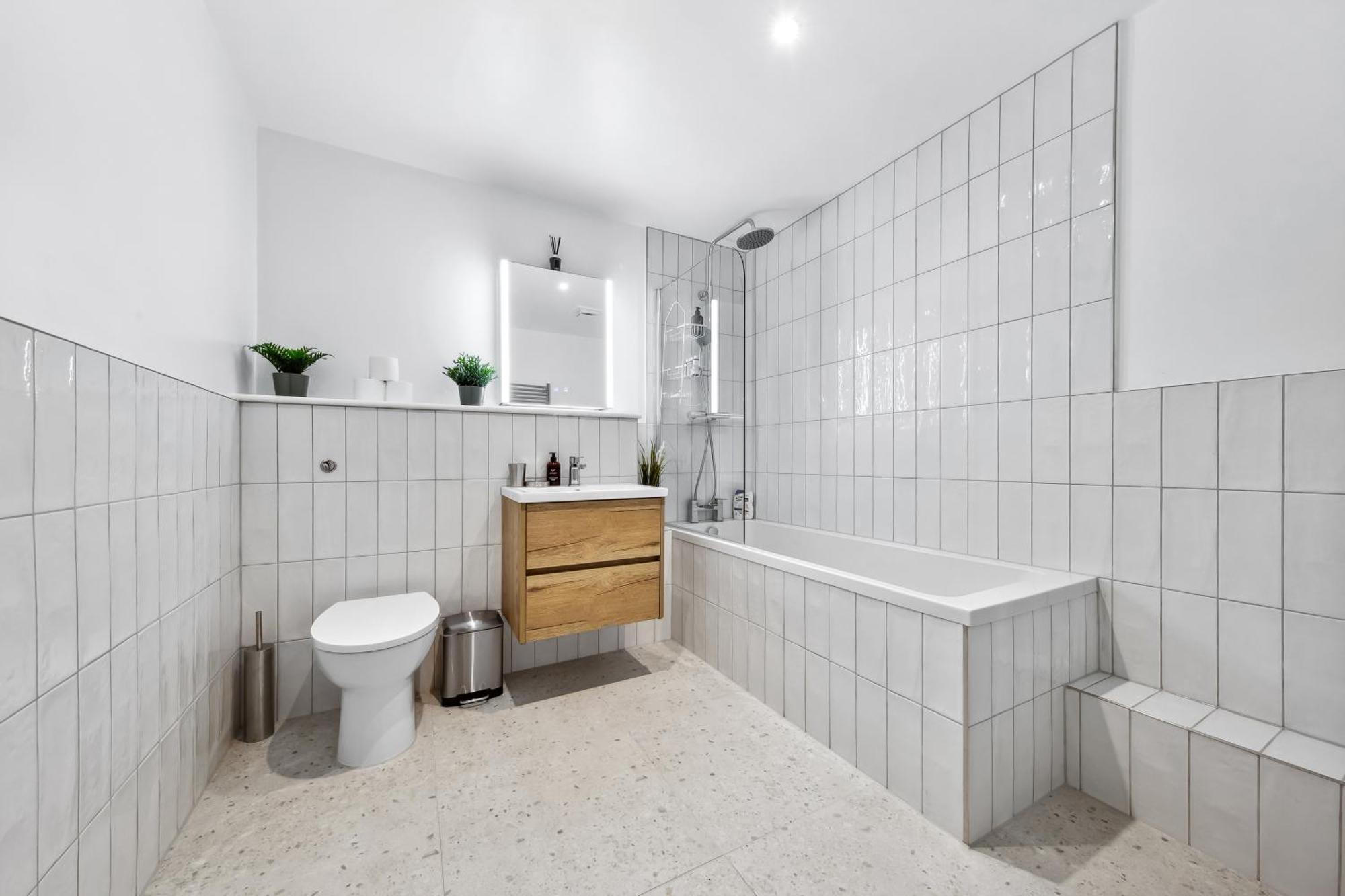 Modern 2 Bed Flat - Near Farringdon & Old Street Station - Appartement