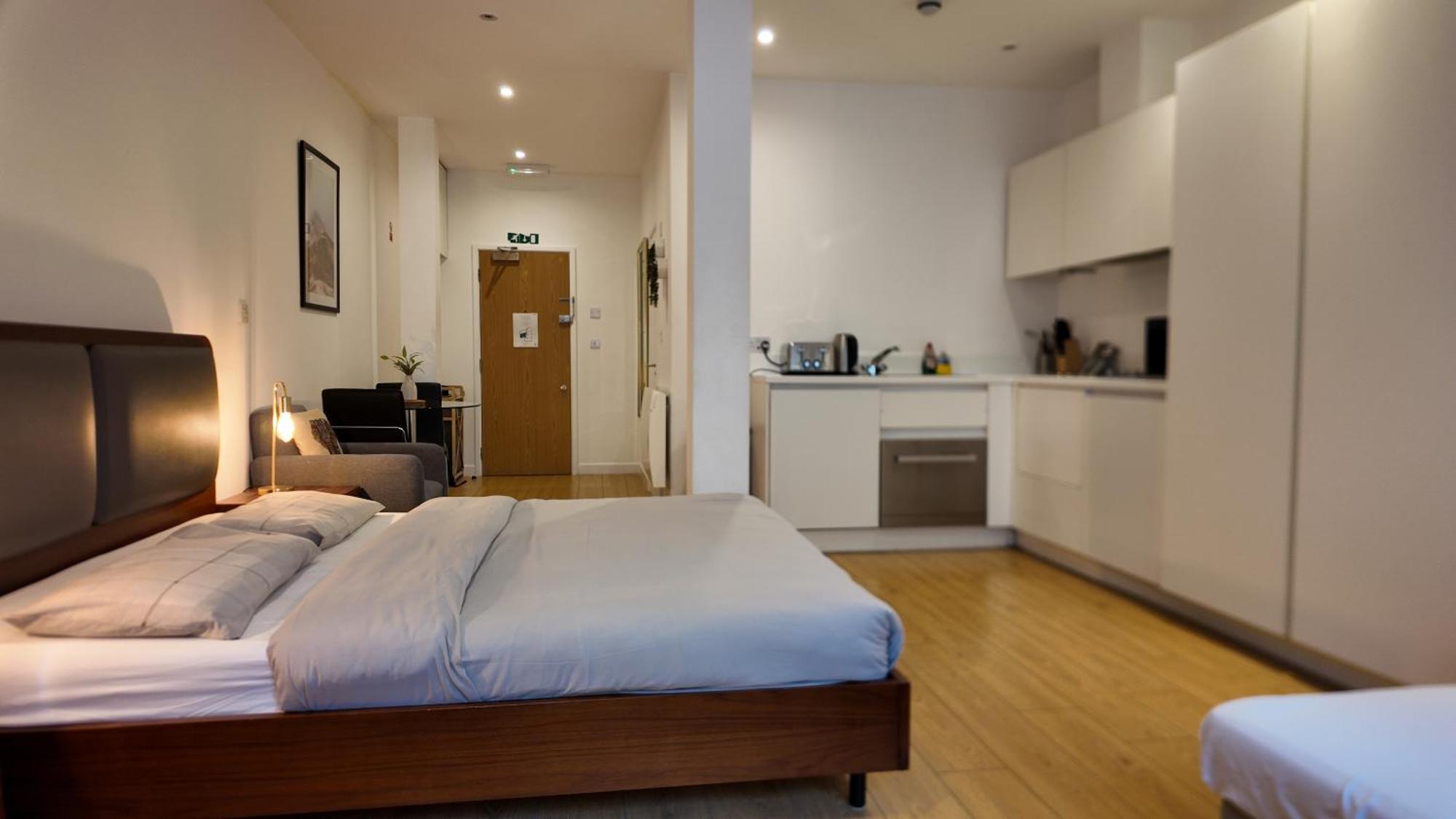 Sleep6 In Leicester Square, Soho Vr7