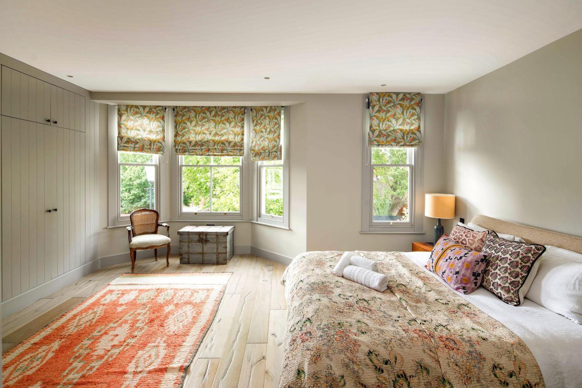 Ferienhaus Stylish 4-bedroom Near Notting Hill London