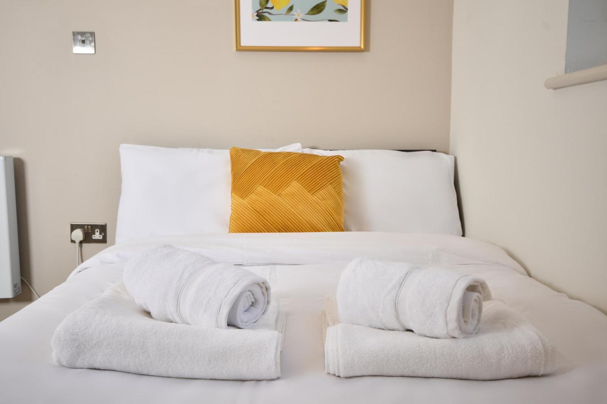 Pensión Morden Stratford 1 With Shared Bathroom Londres