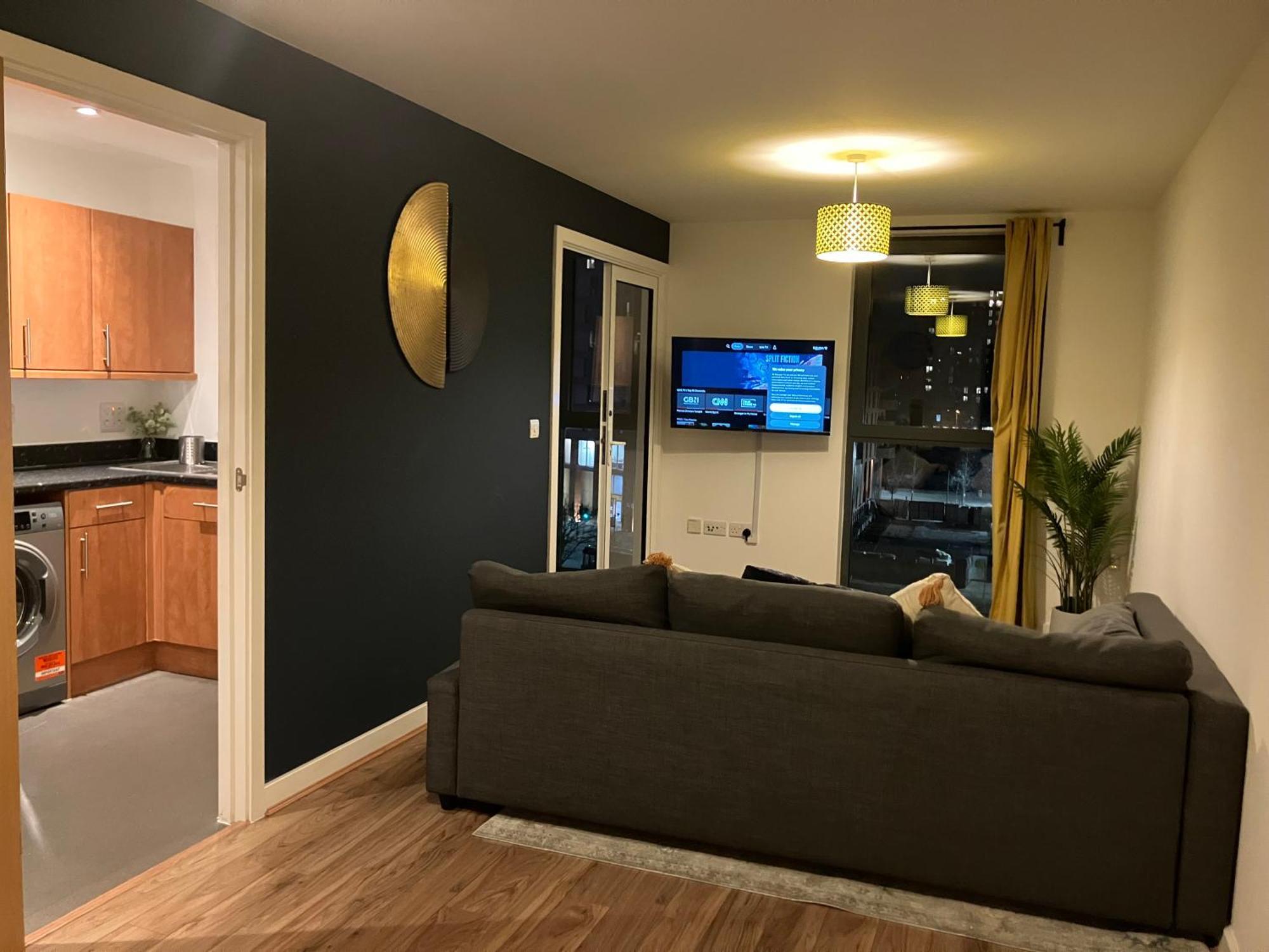 Stylish & Spacious 2-bed In Hale Village - Perfect For Your Stay! * Londres