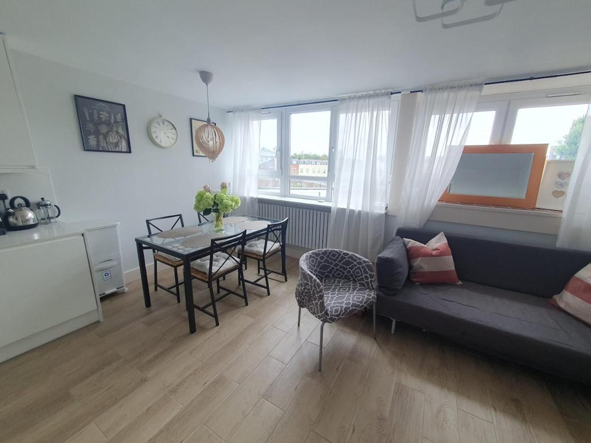 4 Bedroom Flat Near Parks&transportation - 7 Ppl * Londres