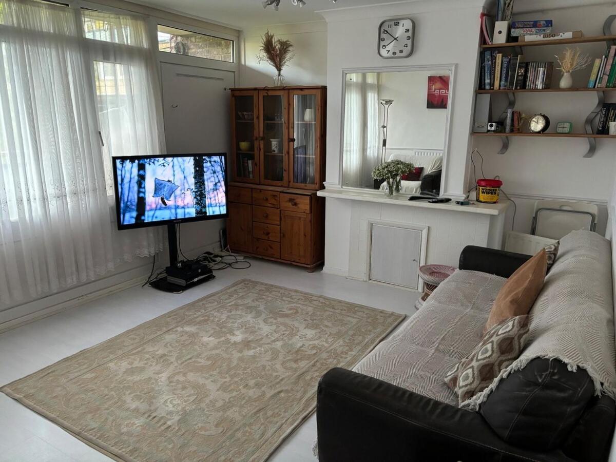 Spacious 3 Bedroom By Brick Lane Appartement