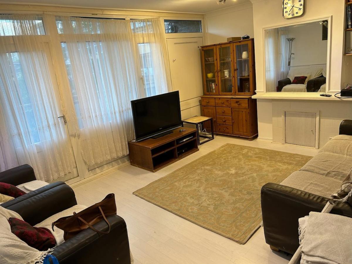 Spacious 3 Bedroom By Brick Lane Appartement *