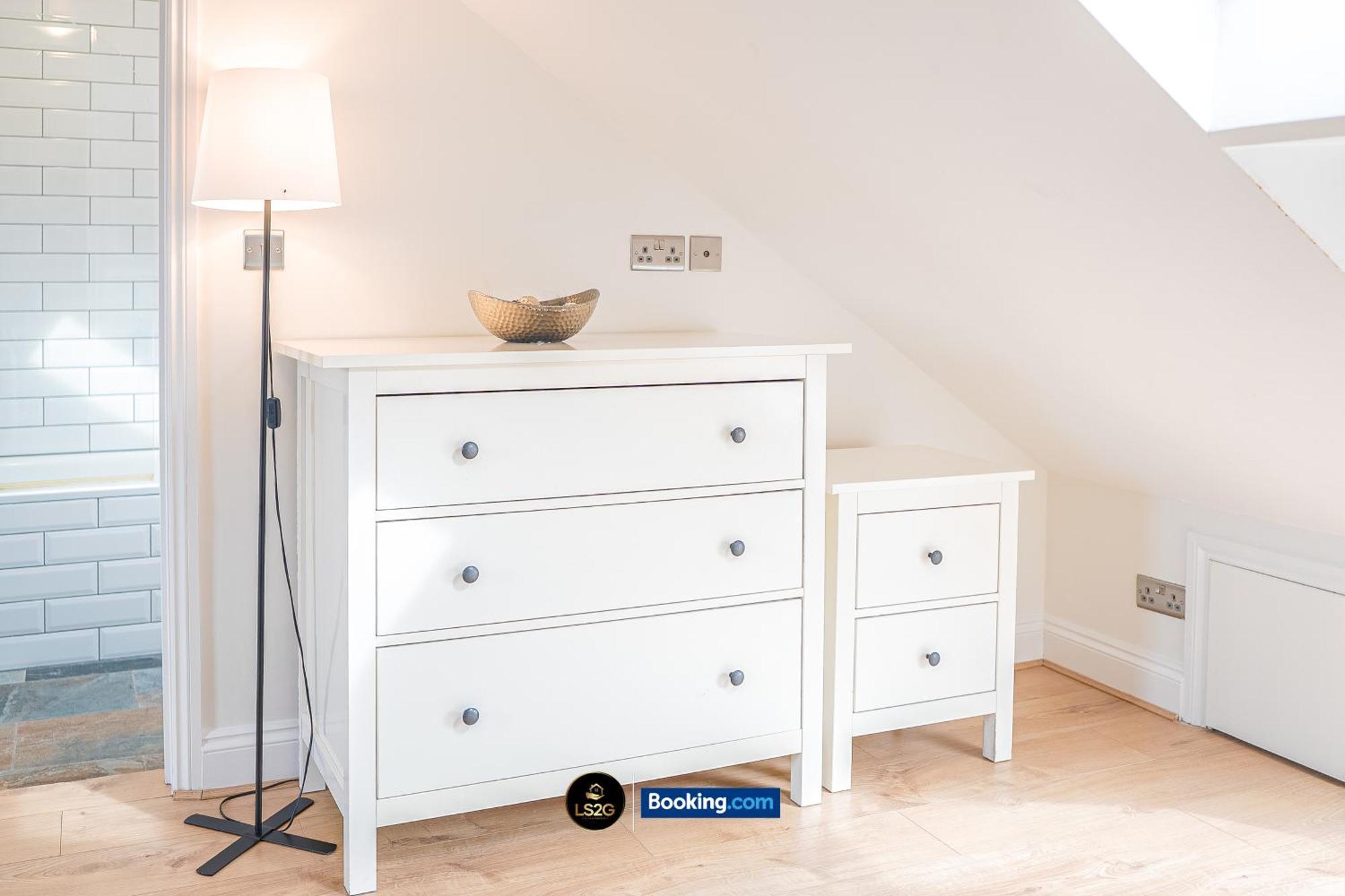 Stunning House By Ls2g Short Lets & Serviced Greater With Free Wifi * Londres