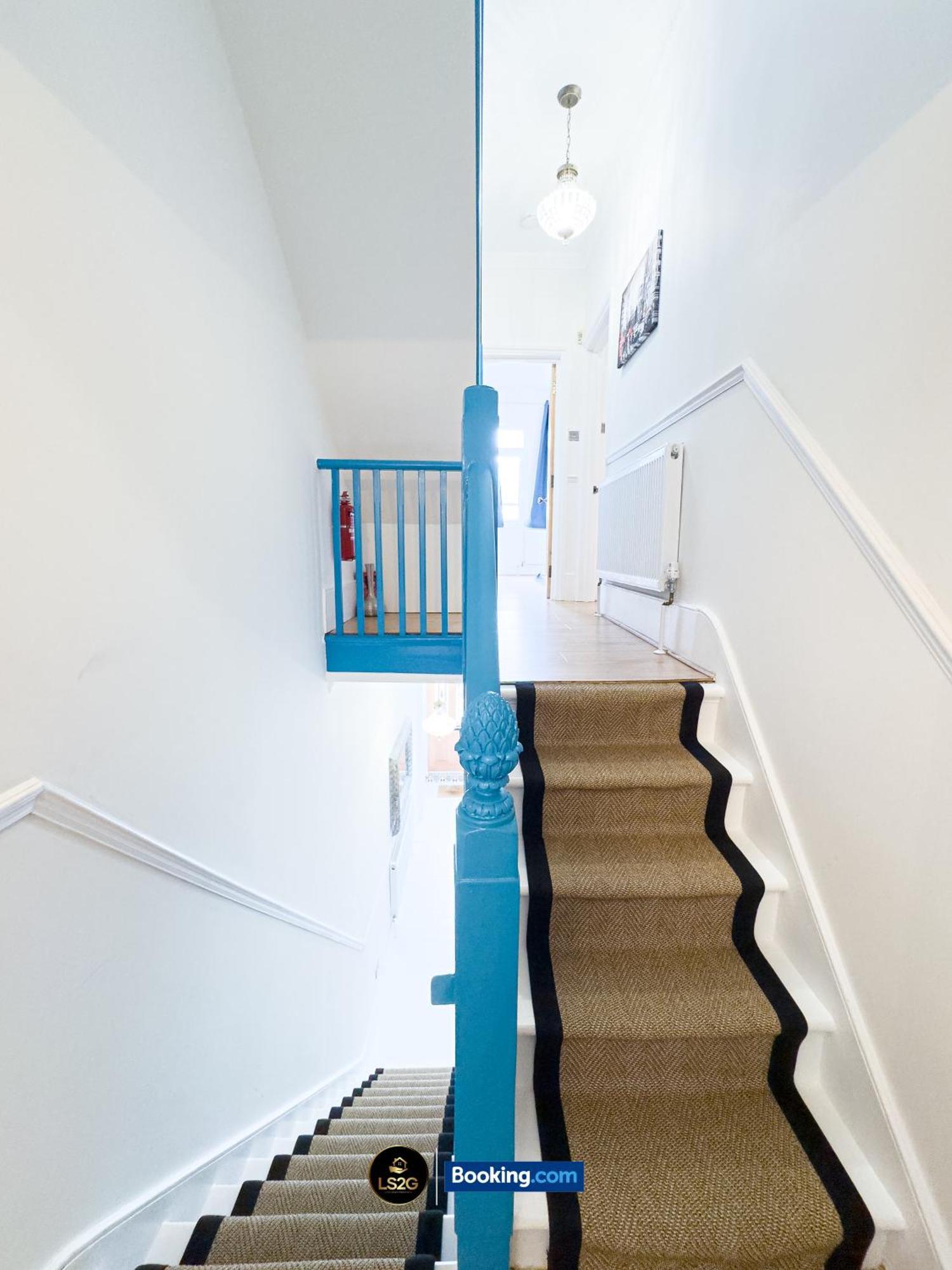 Сasa de vacaciones Stunning House By Ls2g Short Lets & Serviced Greater With Free Wifi Londres