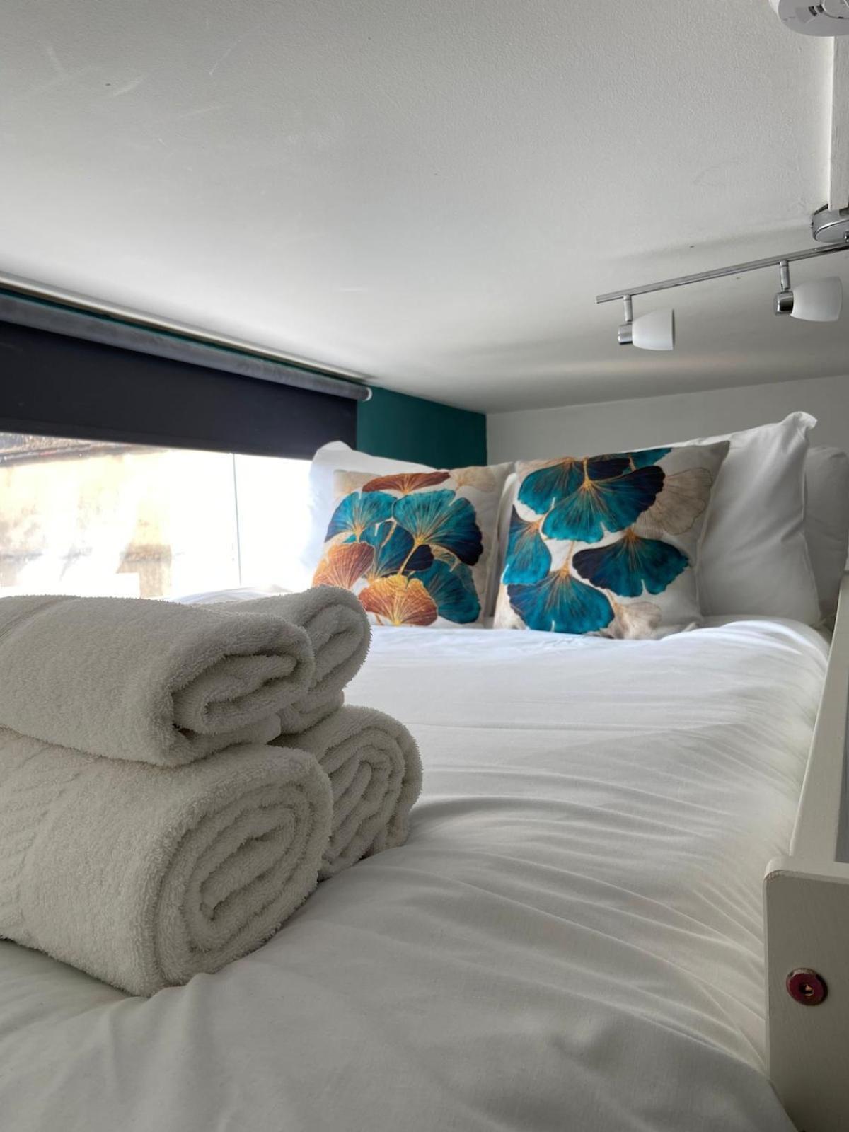 Apartamento Bright And Compact In The Heart Of