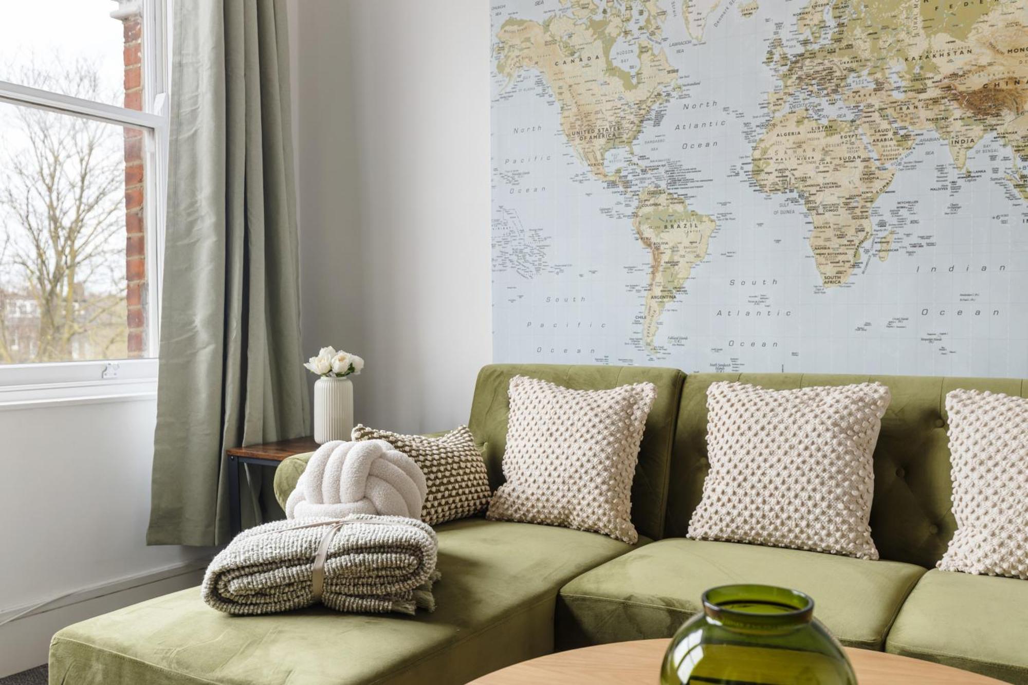 Modern 3br In London, Huge Terrace & Sleeps 10 * Londres