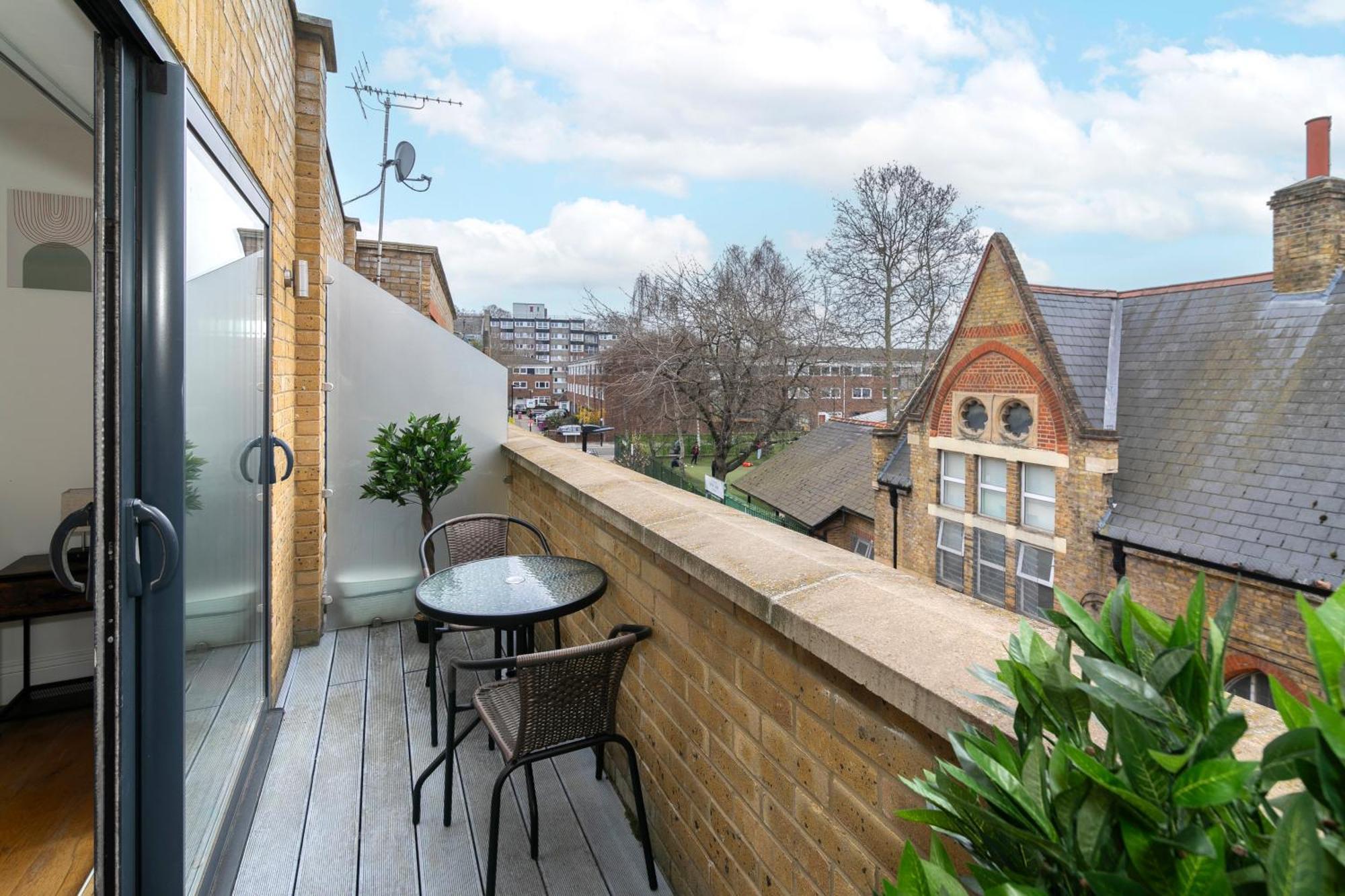 Brick Lane E2 3 Bedroom 2 Living 2 Bathroom Balcony Londres