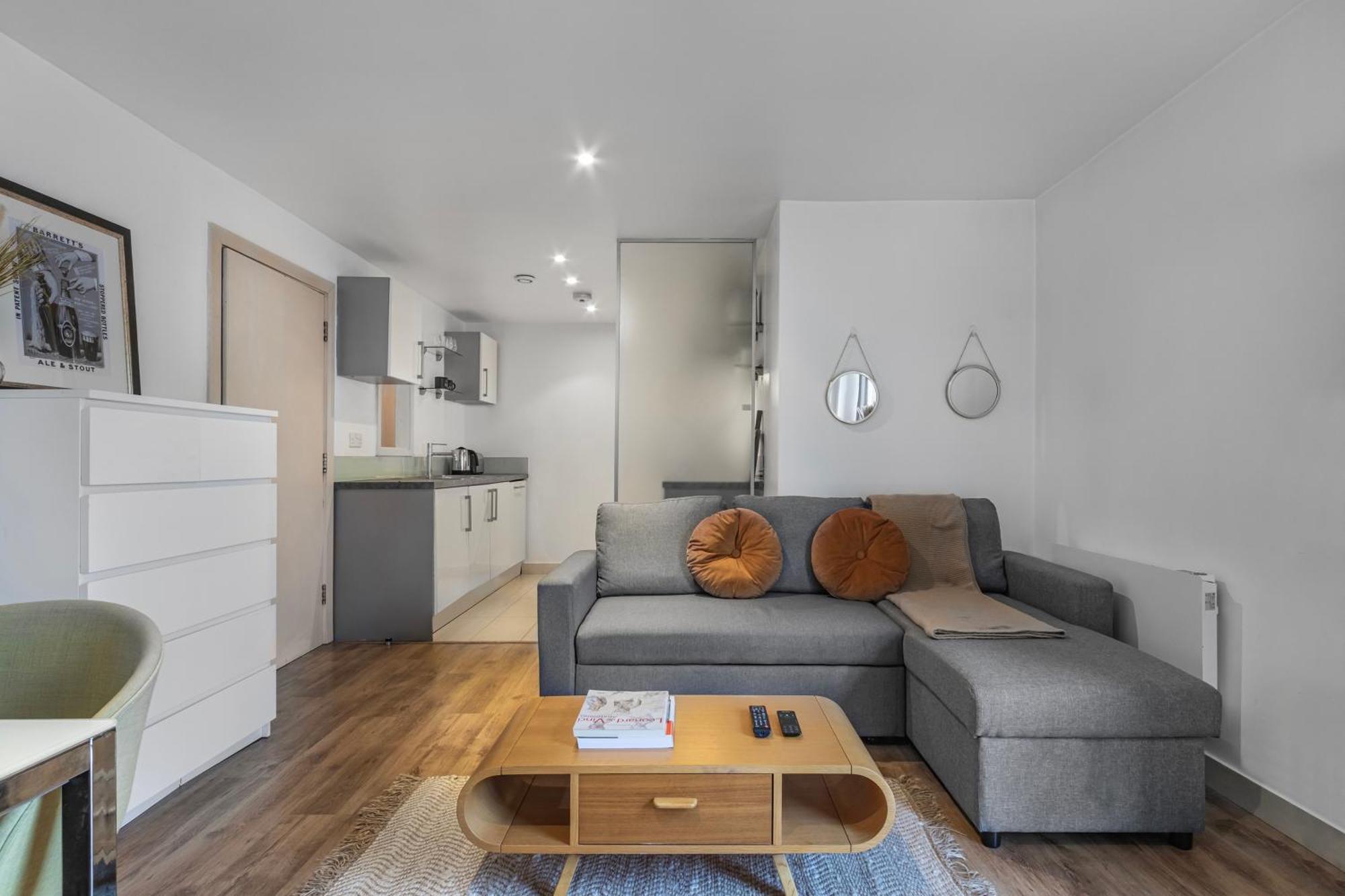 Apartamento London's Famous Brick Lane - 1 Bed Flat Sleeps 5 *