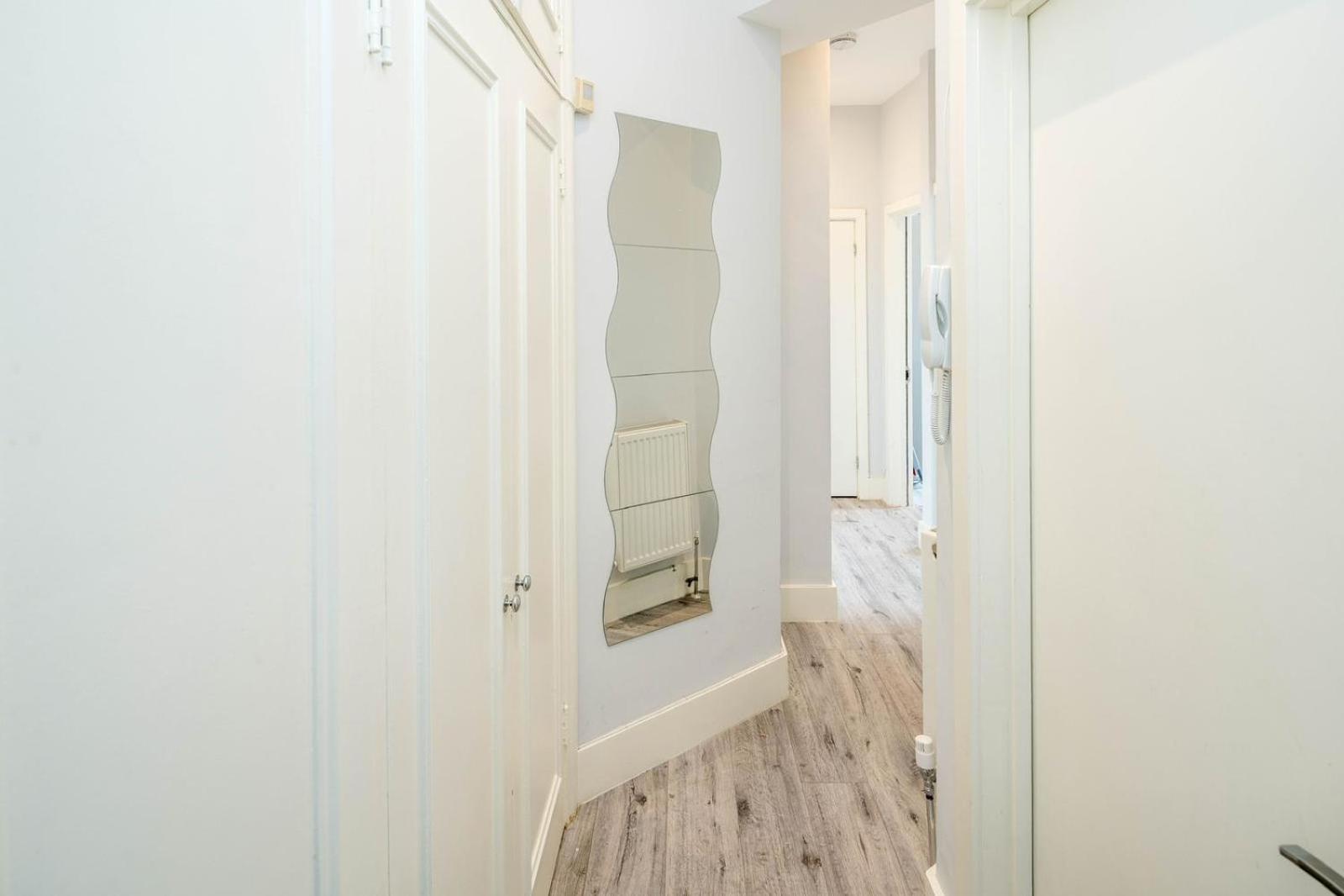 Charming 2 Bedroom, Kensington, Chelsea, Harrods Apartamento *