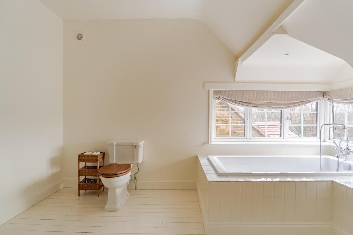 Hébergement de vacances Luxury Open Plan 5 Bed House With Garden & Parking Londres