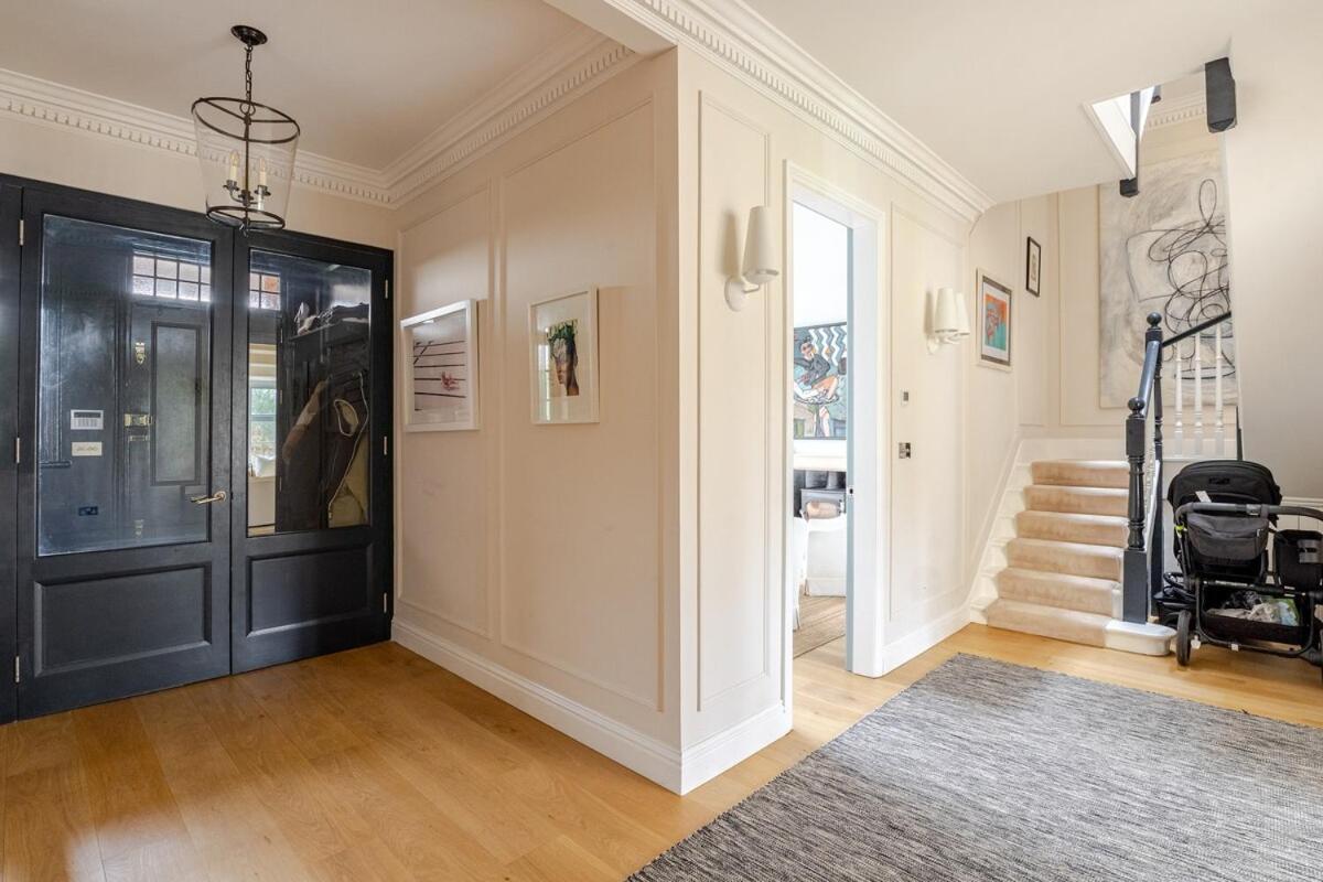 Luxury Open Plan 5 Bed House With Garden & Parking Londres