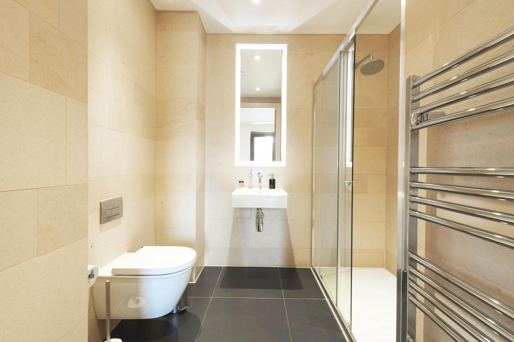 Waterloo - Modern & Spacious Near Waterloo Station London