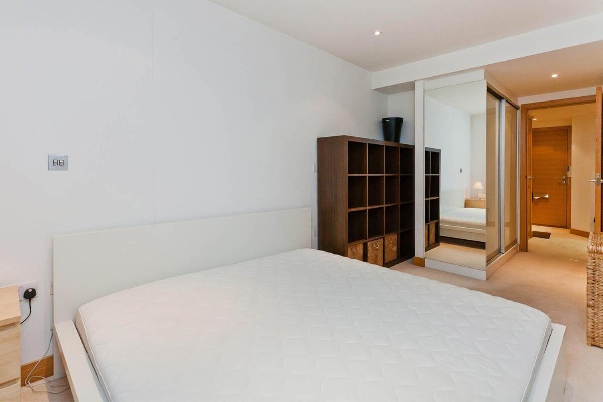 Estatesmen Chelsea Bridge Flat Londres