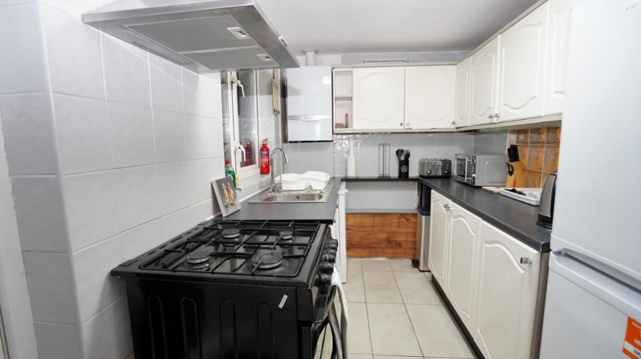 Corporate Canary Wharf Free Parking Сasa de vacaciones *