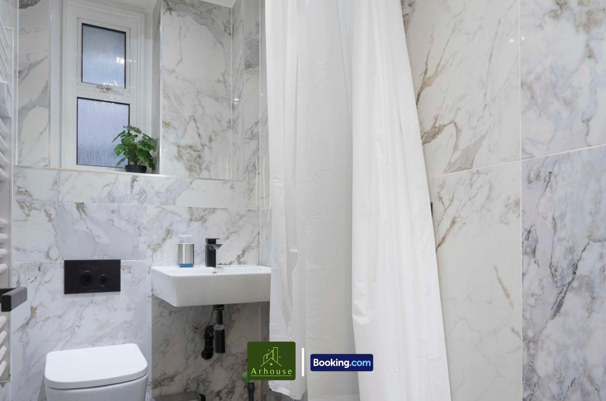 2 Bedroom By Arhouse Short Lets & Serviced Oxford St With Free Wifi Apartamento