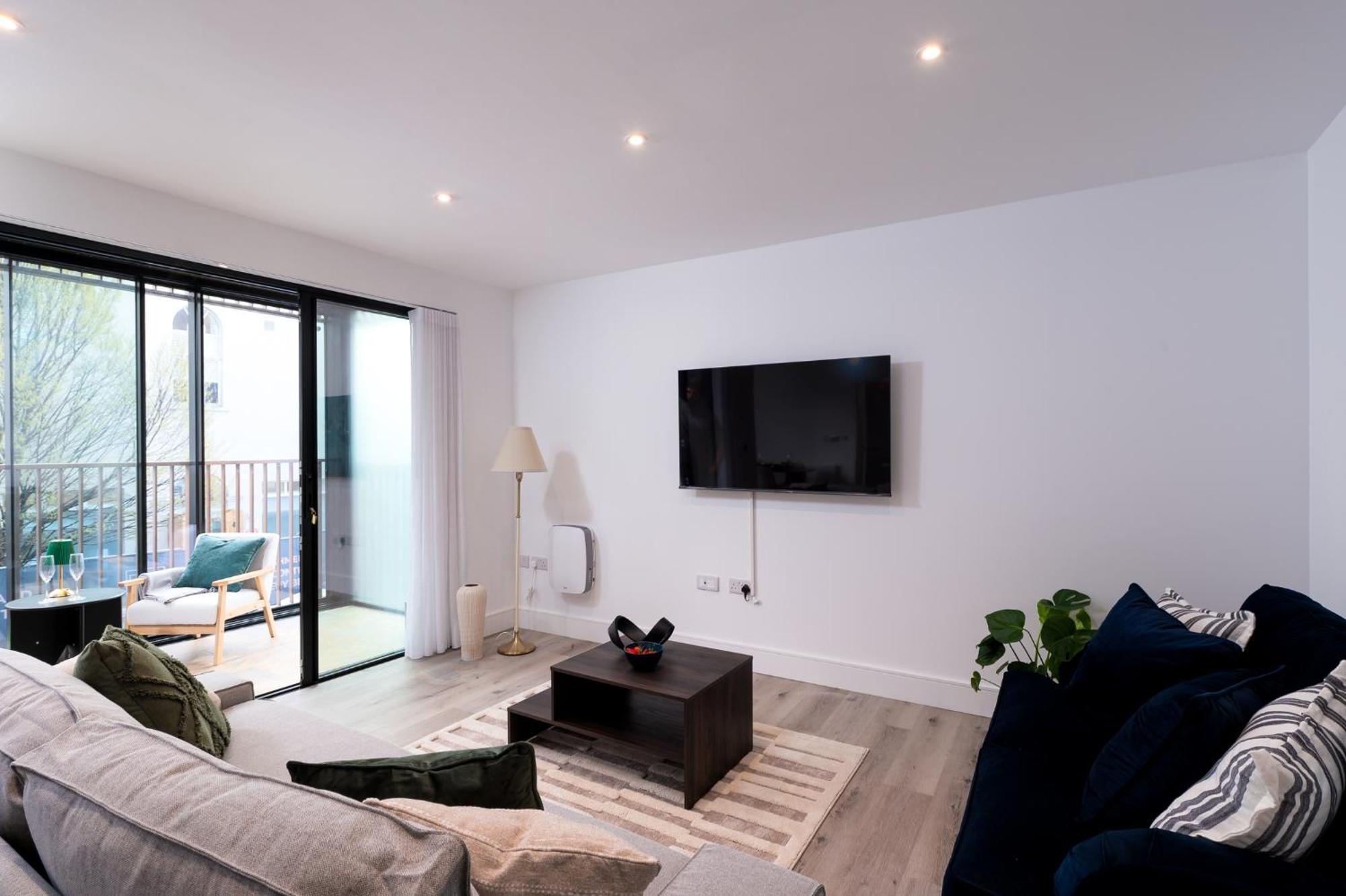 Fulham Luxury High-spec With Large Balcony, Location, Near Fulham And Chelsea Stadiums Apartamento Londres