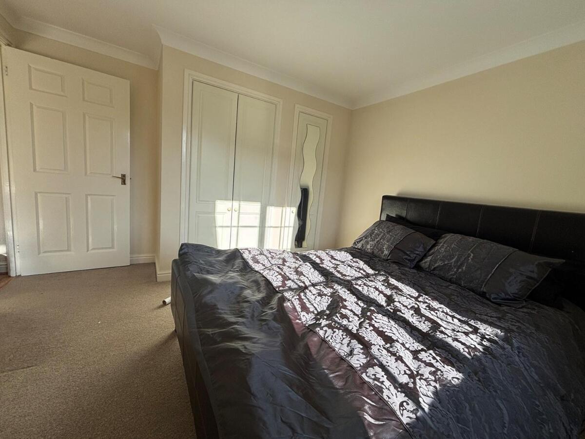 Apartamento 2-bedroom Flat, South Wimbledon *