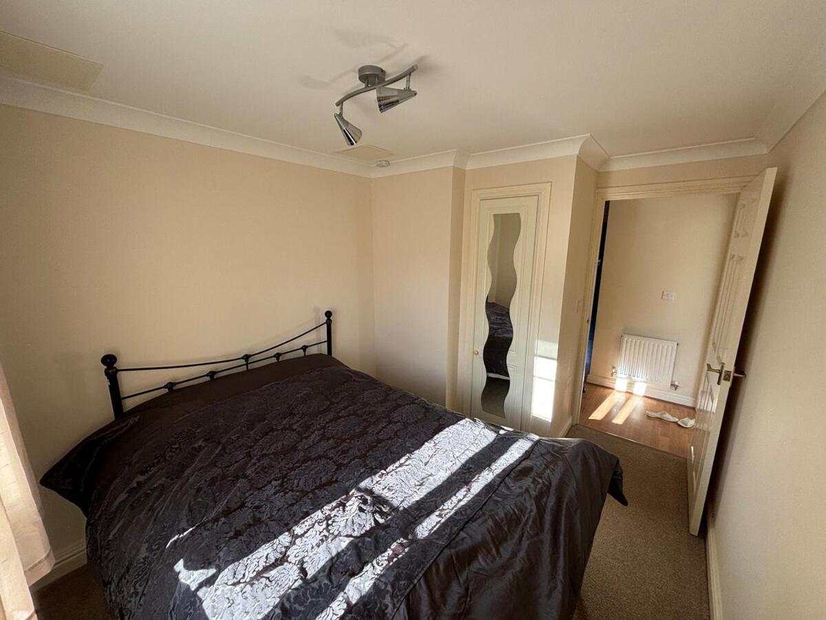 2-bedroom Flat, South Wimbledon *