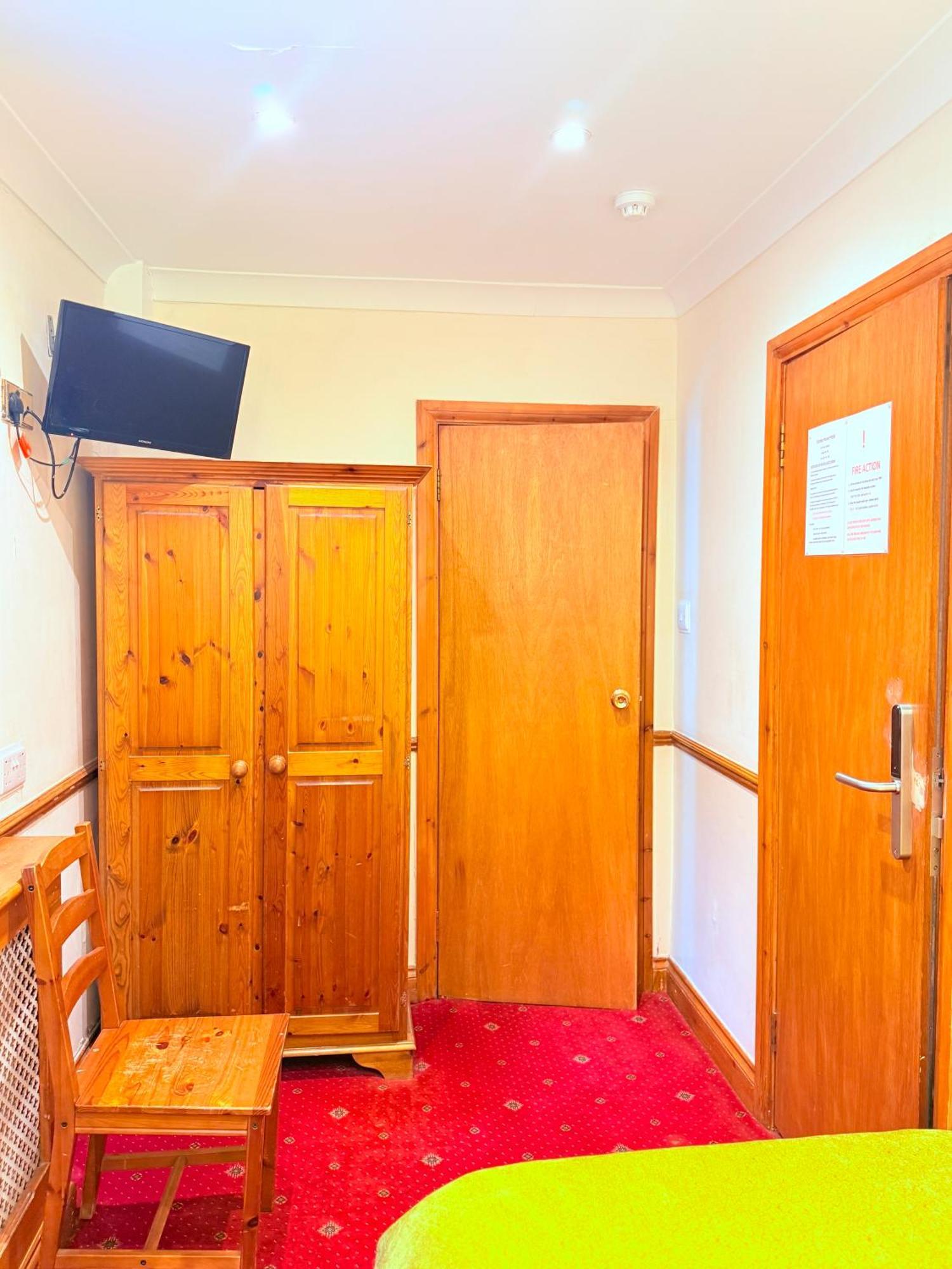 Pensión Europa House Hotel, Paddington 2*