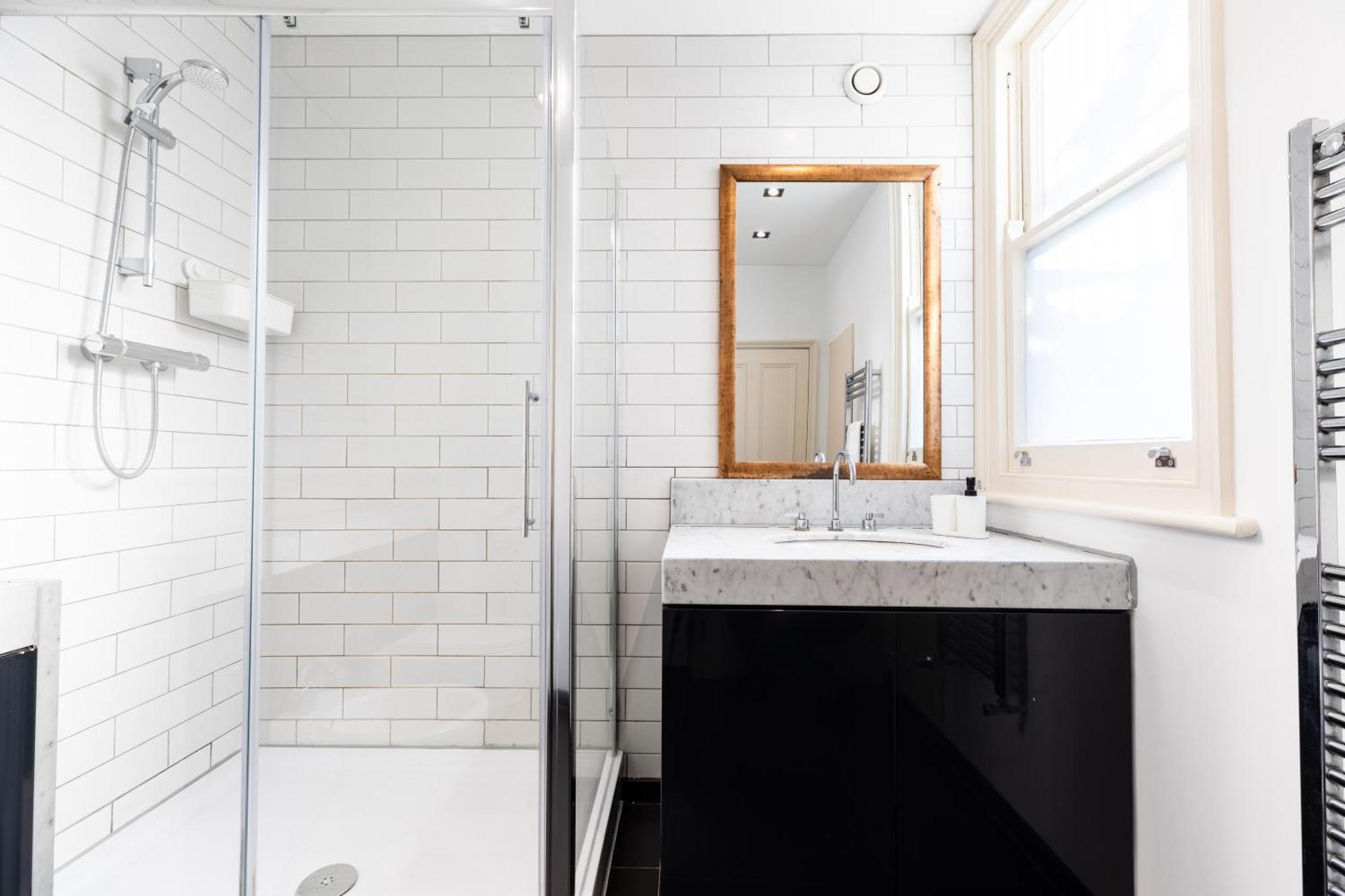 Mayfair Residences Hotel 2*