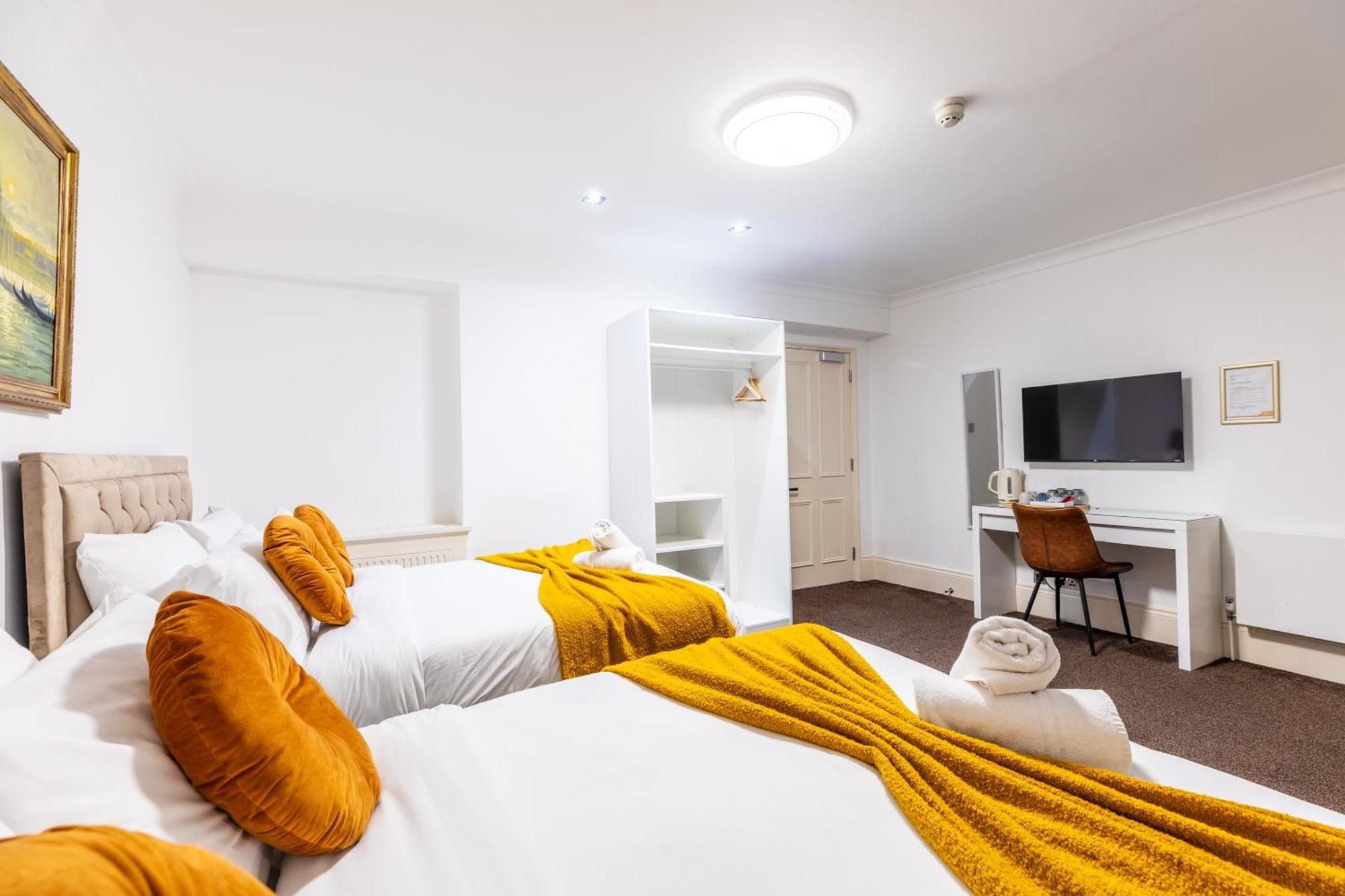 Mayfair Residences Hotel 2*