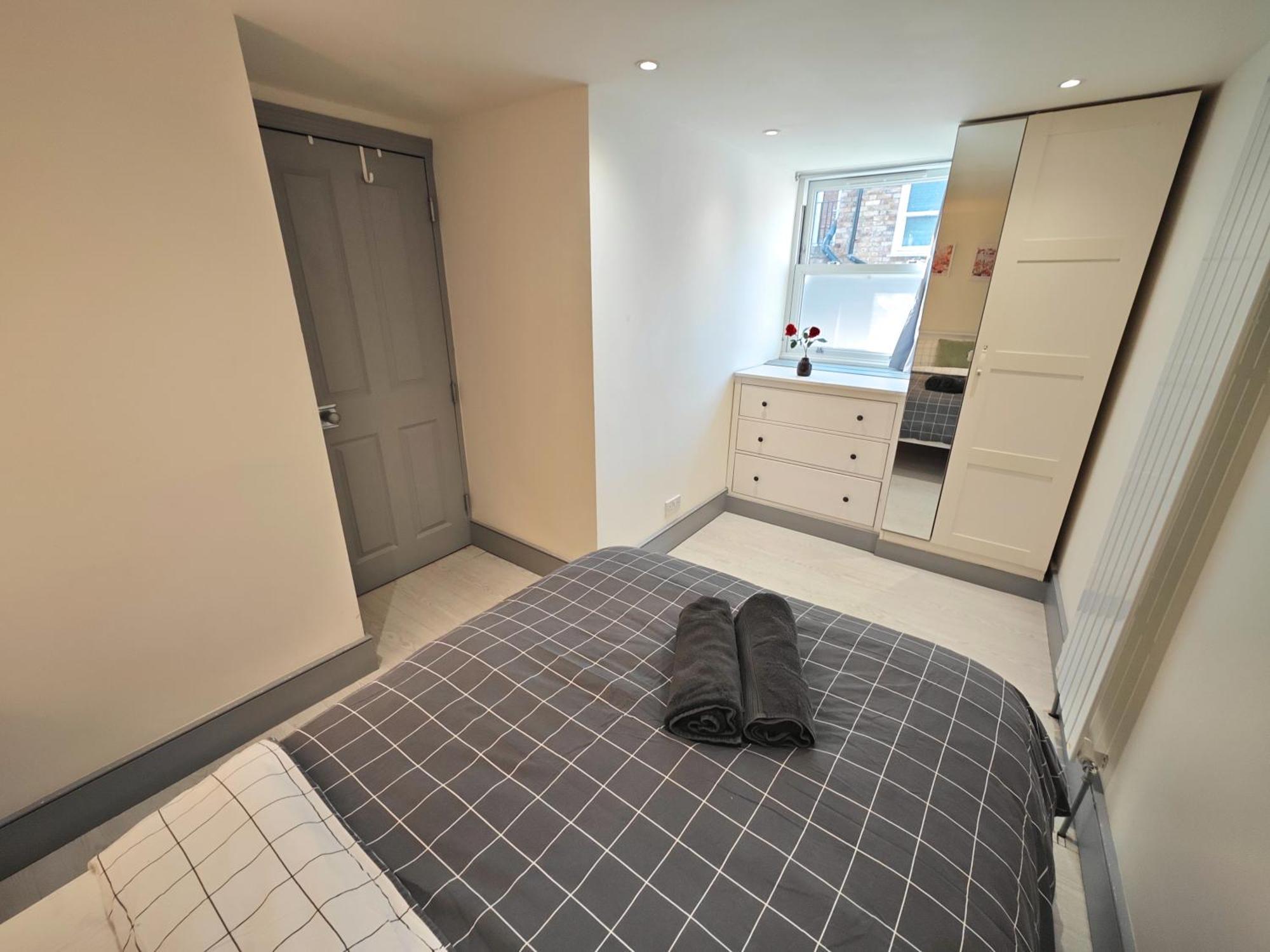 Bright 2 Bedroom Flat With Patio 10 Min To Camden Market Londres