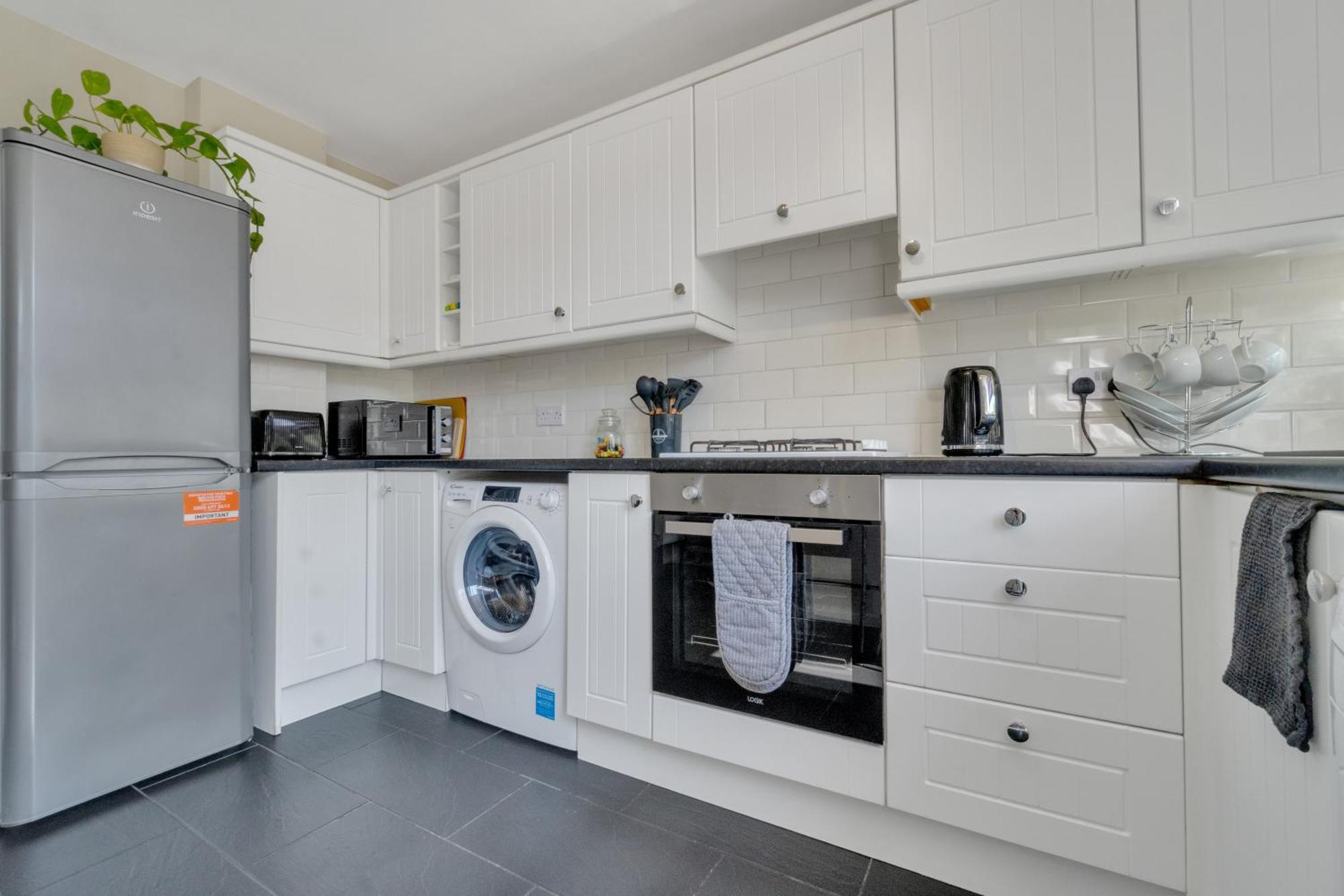 Cosy 5-bedroom Flat With Terrace In Wimbledon Appartement
