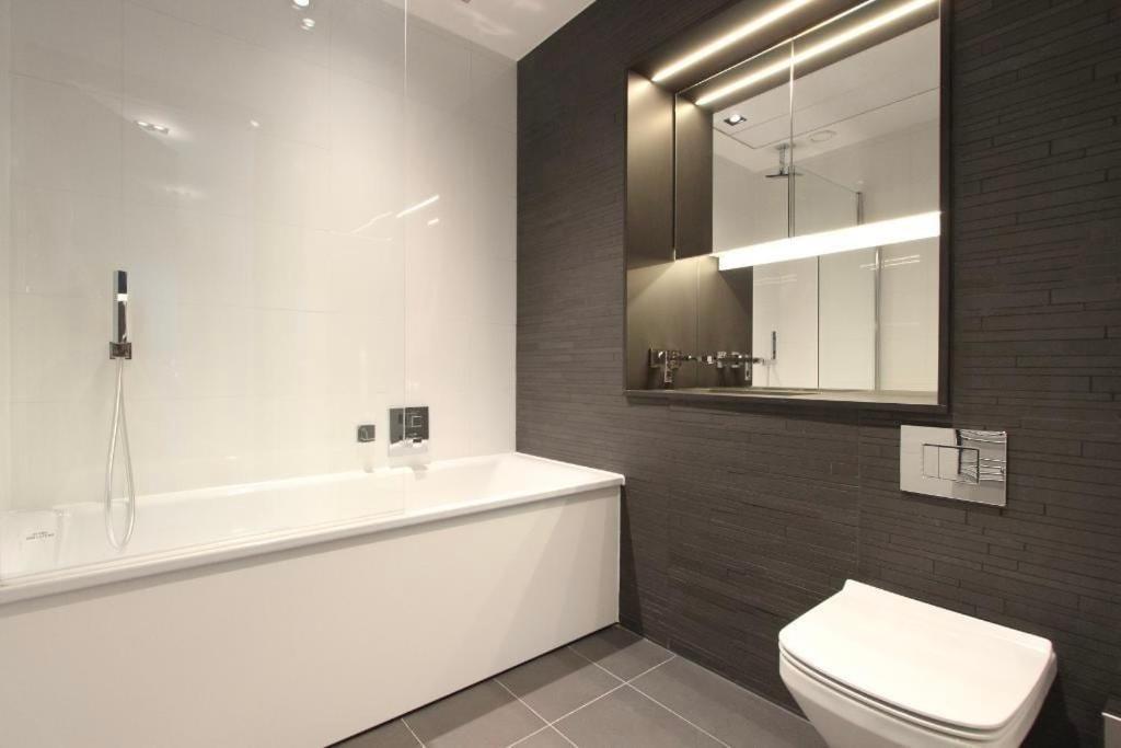 Amory Tower - High Rise Pinnacle Appartement *