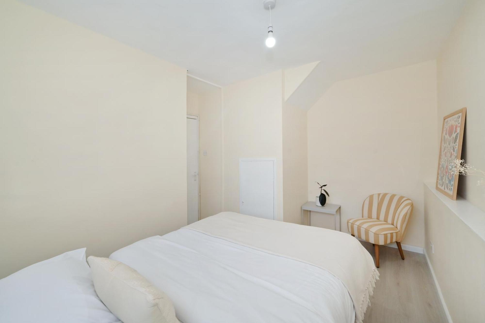 Appartement Spacious 5 Bedroom 3 Mins Walk From Mile End