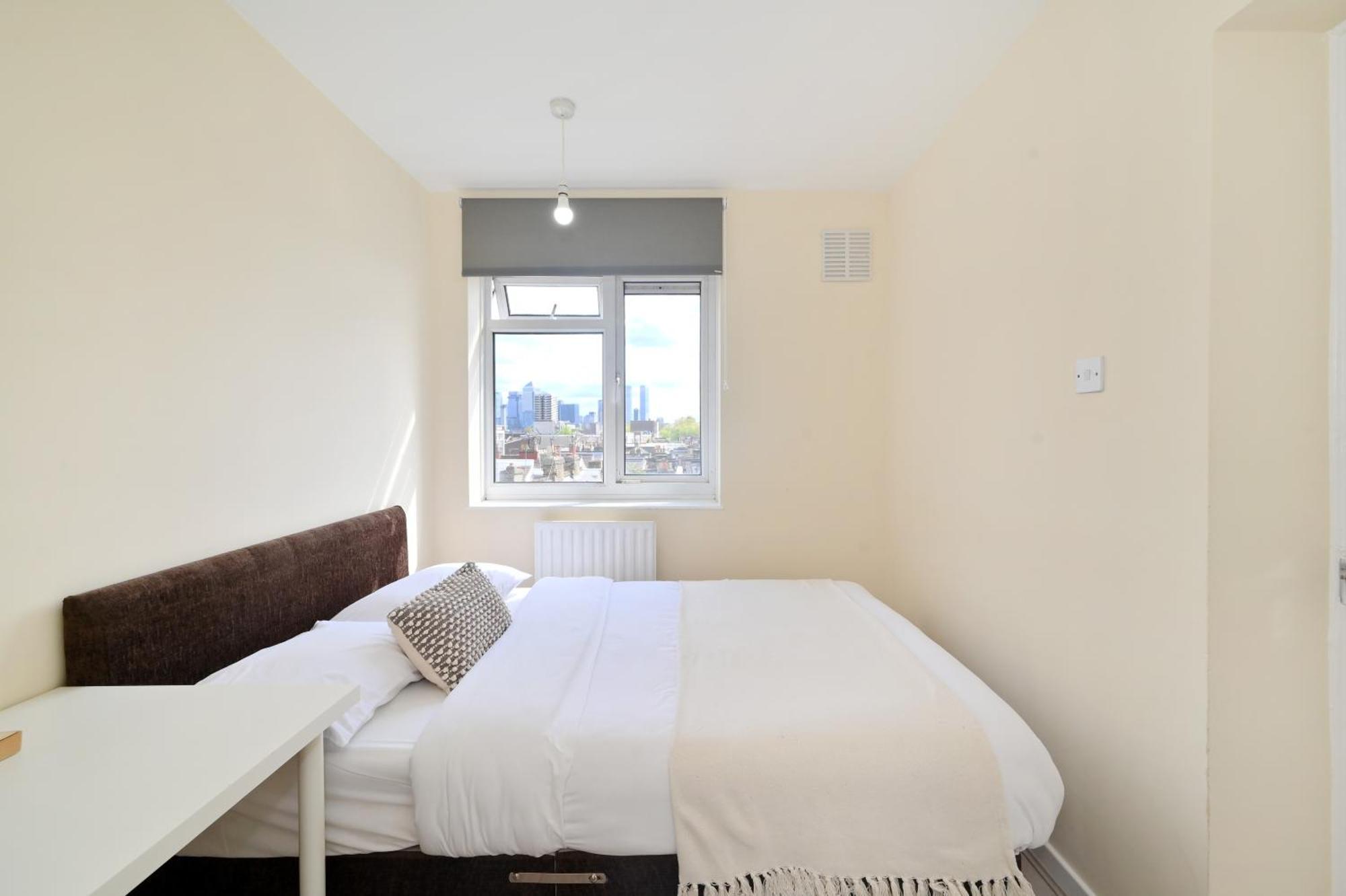 Spacious 5 Bedroom 3 Mins Walk From Mile End Appartement