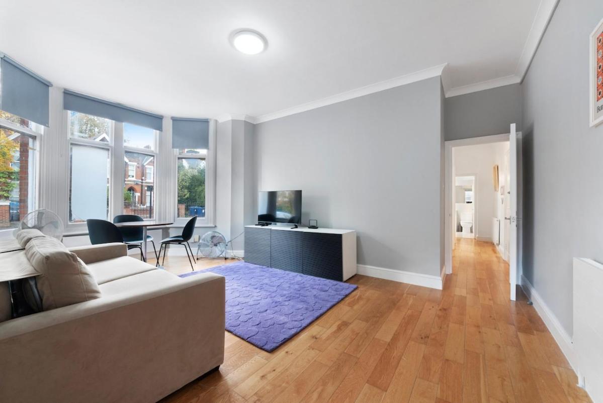 Appartement Huge Family2 Bed Sleeps 6 Ppl Acton Park Chiswick Londres