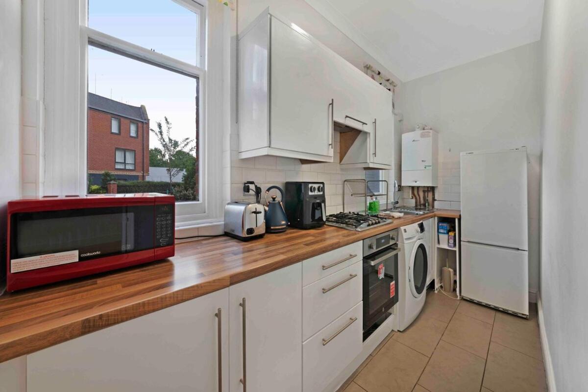 Appartement Huge Family2 Bed Sleeps 6 Ppl Acton Park Chiswick Londres