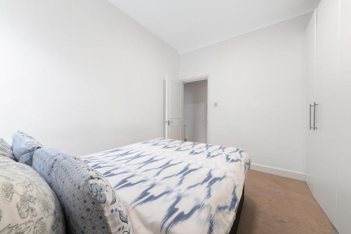 Huge Family2 Bed Sleeps 6 Ppl Acton Park Chiswick Appartement *