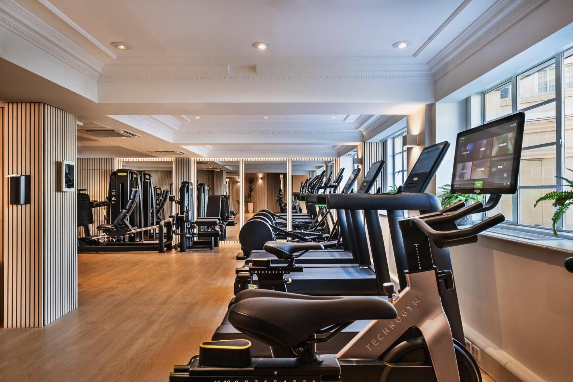 Melia White House Hotel